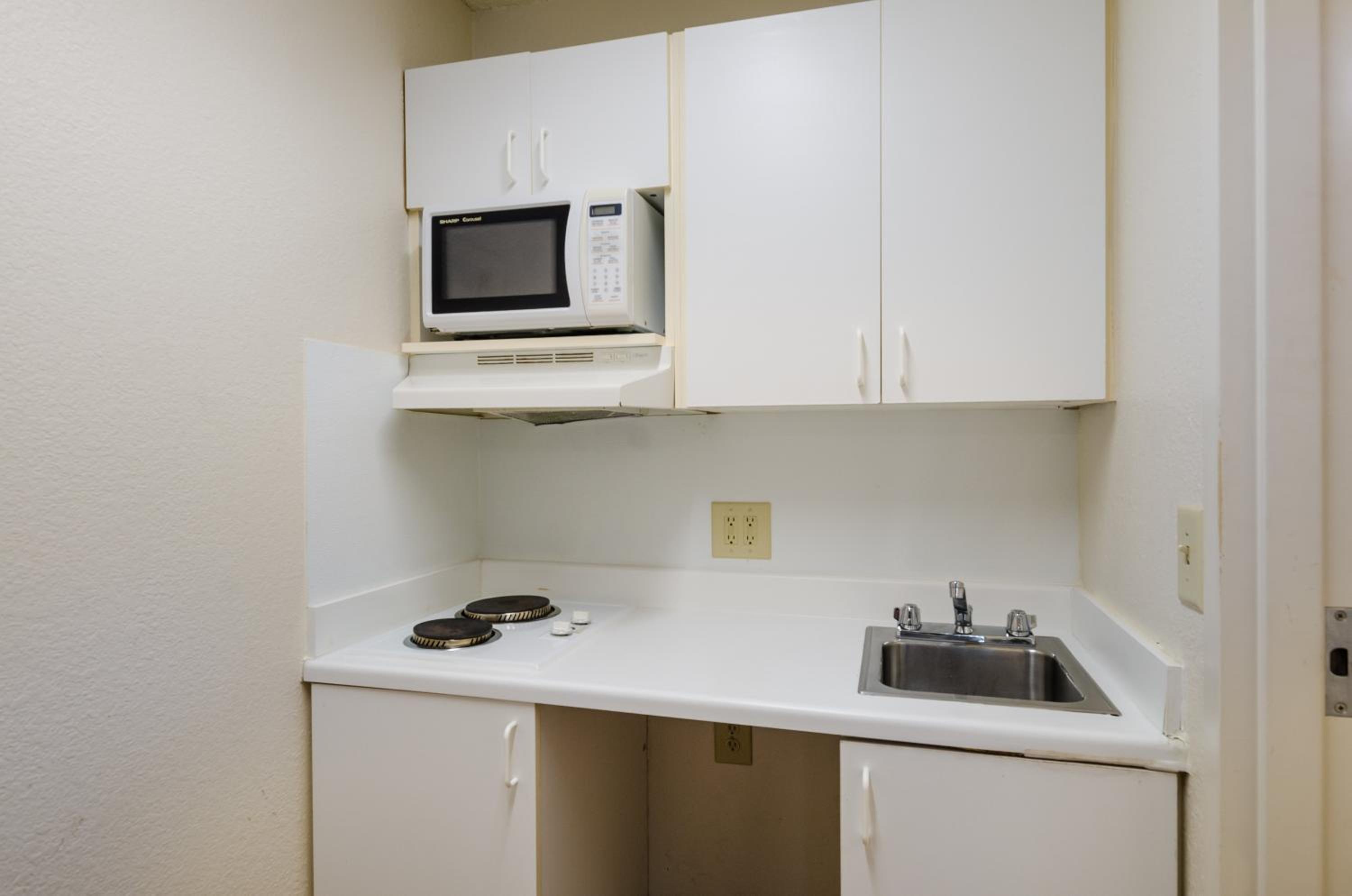Studio Room with Two Double Beds Non-Smoking photo 3