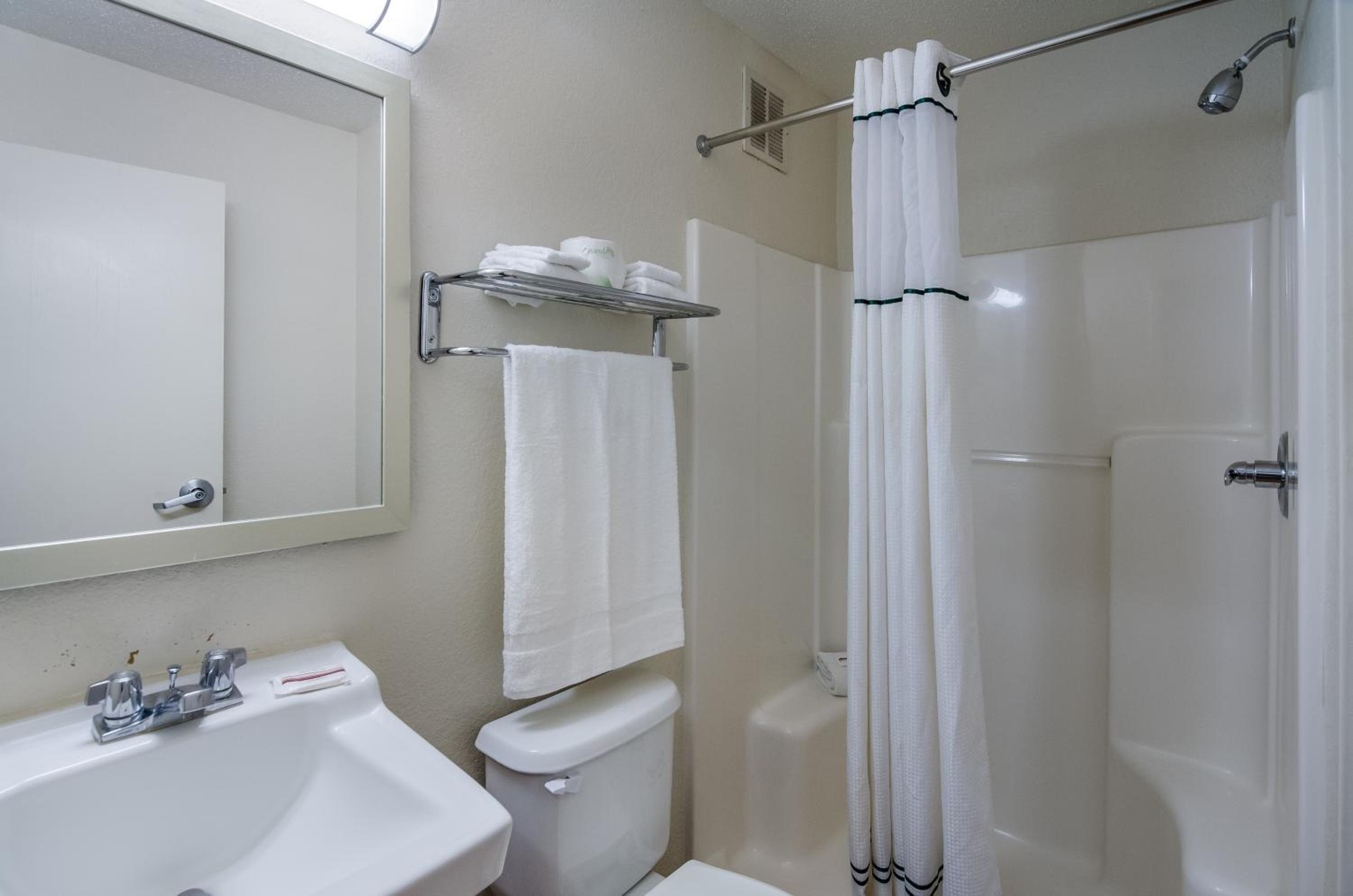 Studio Room with Two Double Beds Non-Smoking photo 2