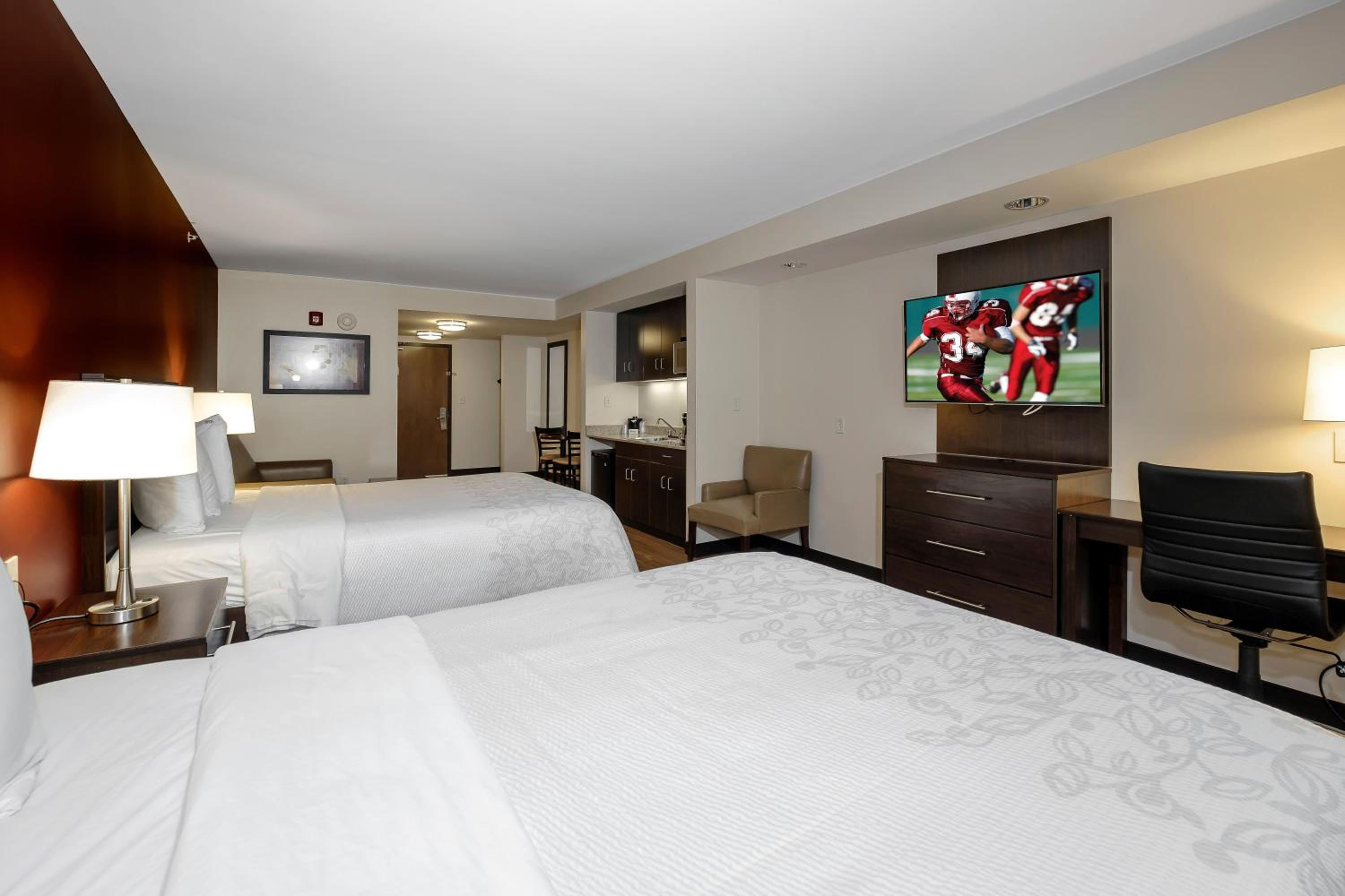 Deluxe Room with Two Queen Beds Smoke Free - Photo 1
