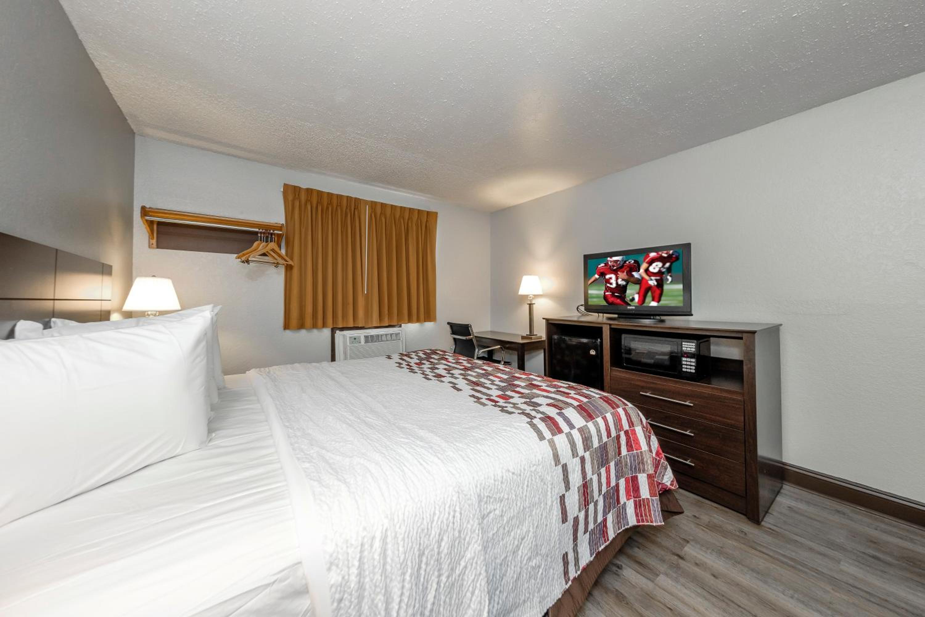 Superior King Room Non-Smoking - Photo 11