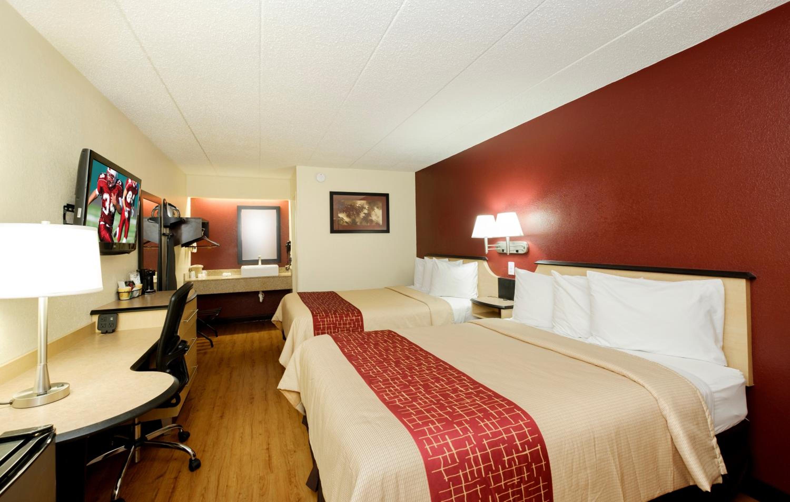 Deluxe Room with Two Queen Beds Smoke Free - Photo 1