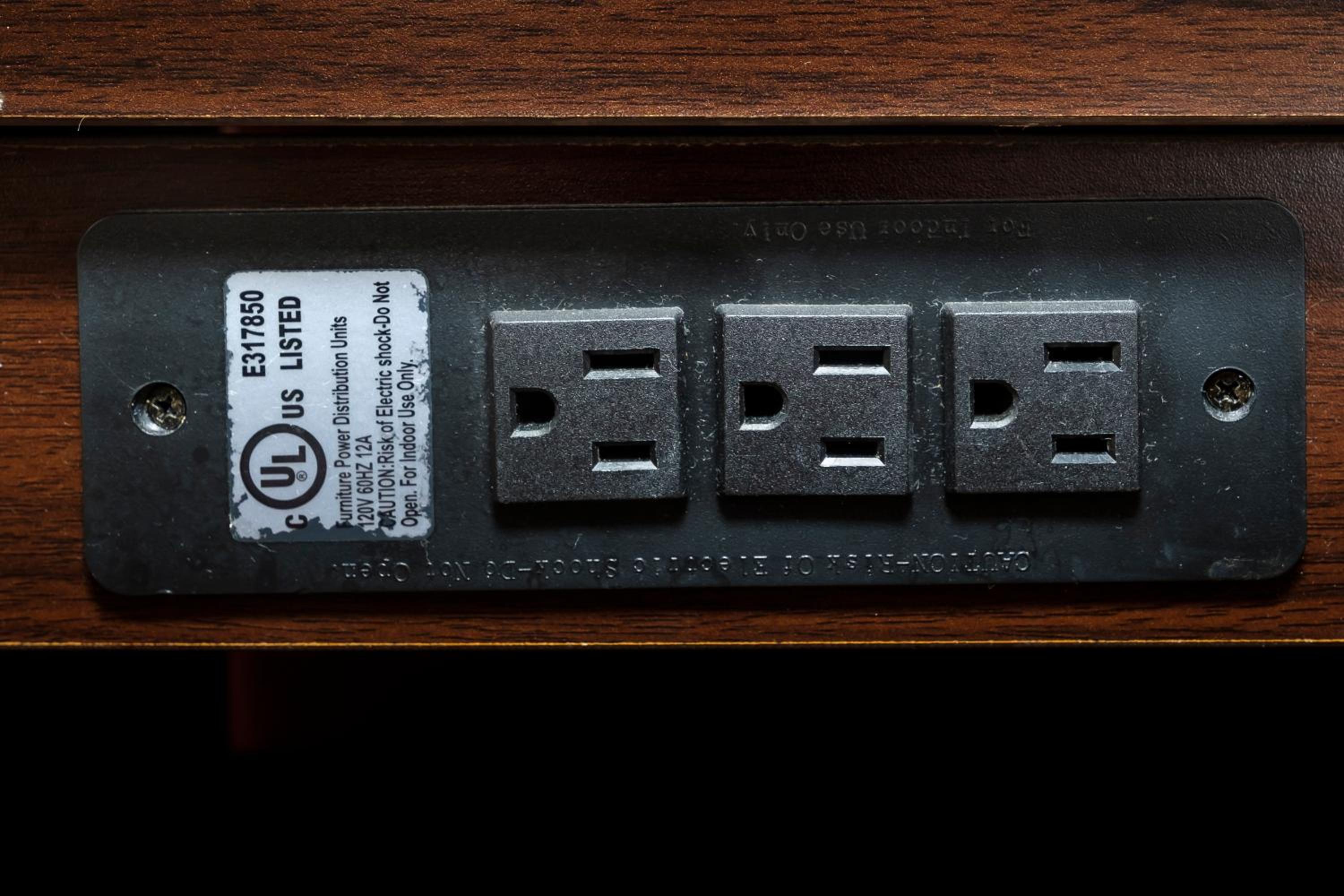 Deluxe King Room - Non-Smoking photo 2