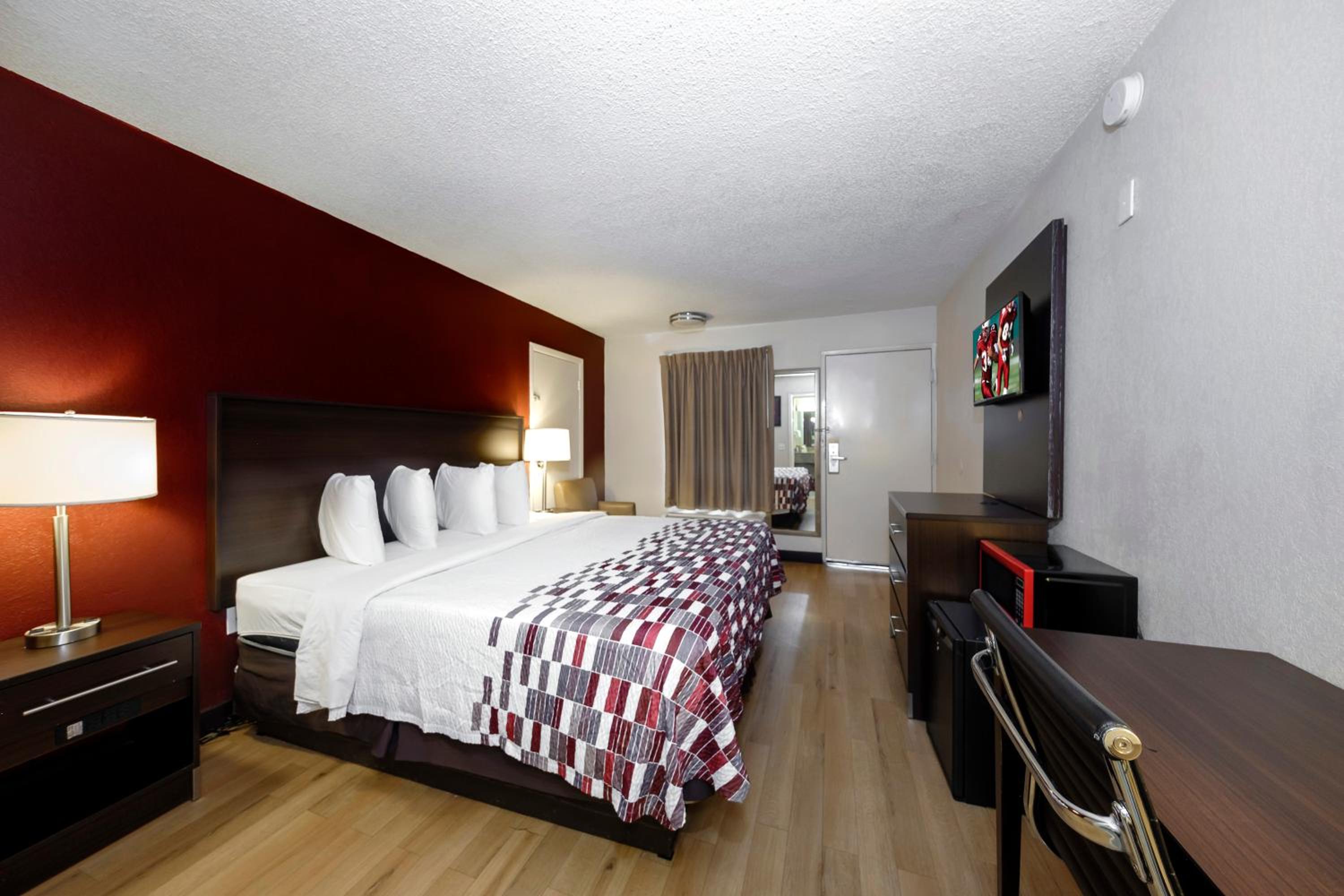 Superior King Room - Non-Smoking photo 2