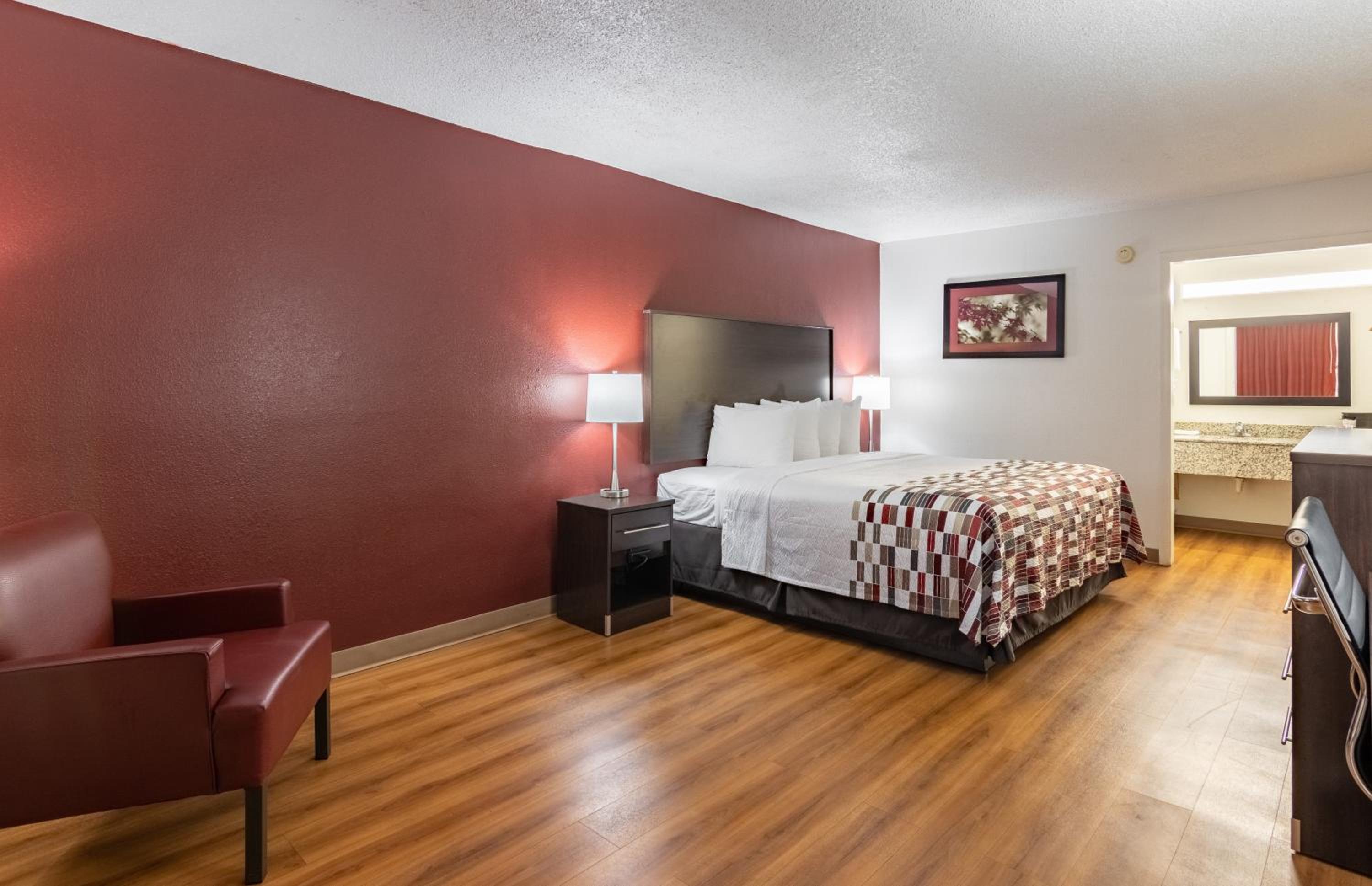 Superior King Room Non-Smoking - Photo 1
