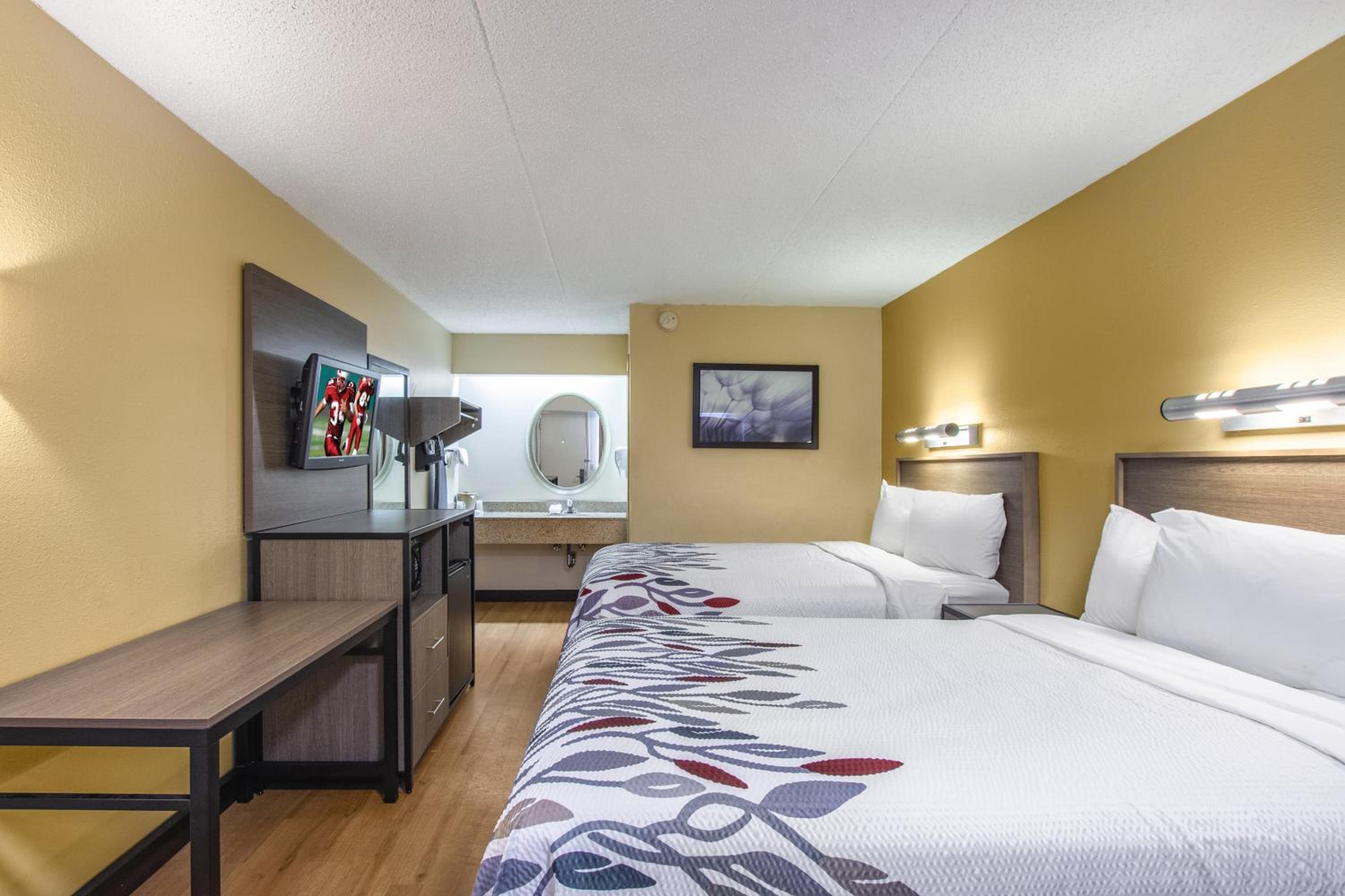 Deluxe Room with Two Double Beds Smoke Free - Photo 5
