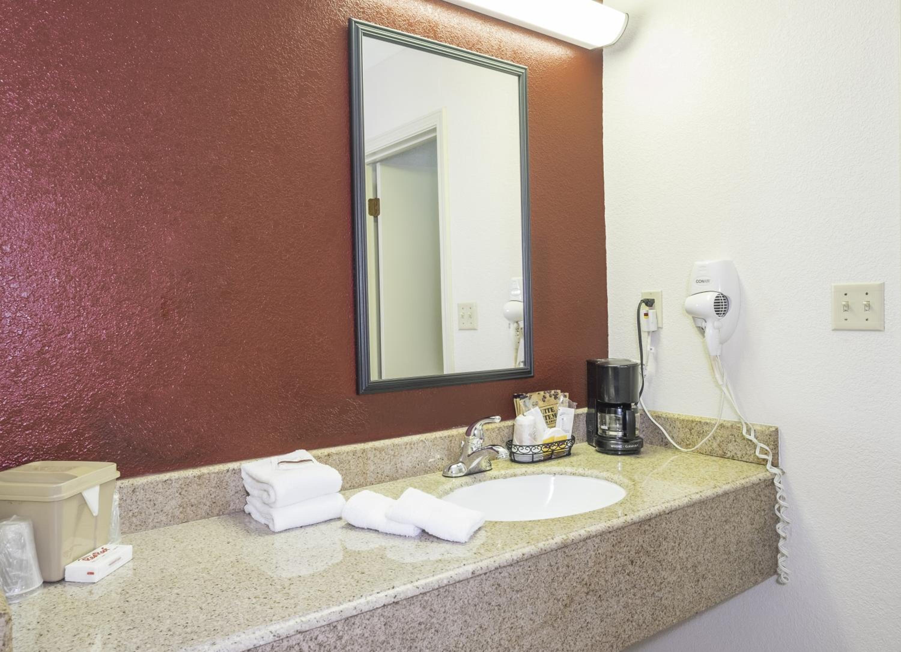 Superior King Room Non-Smoking - Photo 3
