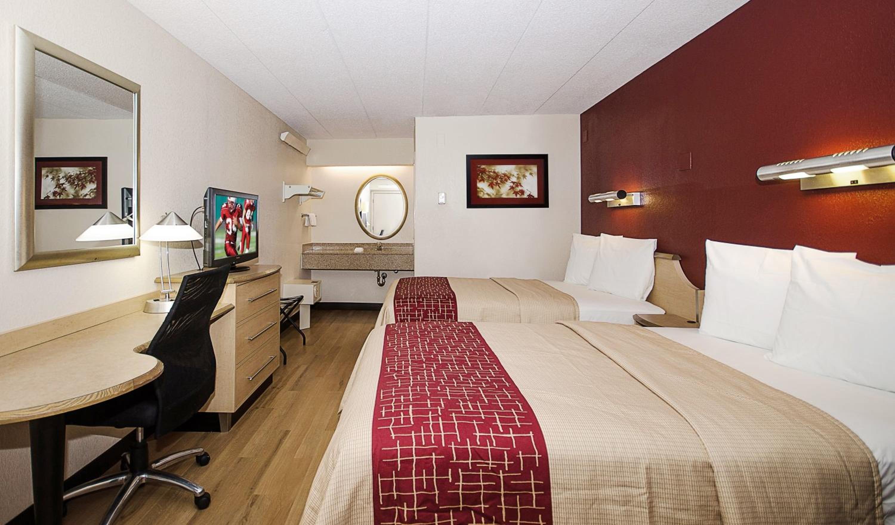 Deluxe Room with Two Double Beds Smoke Free - Photo 5