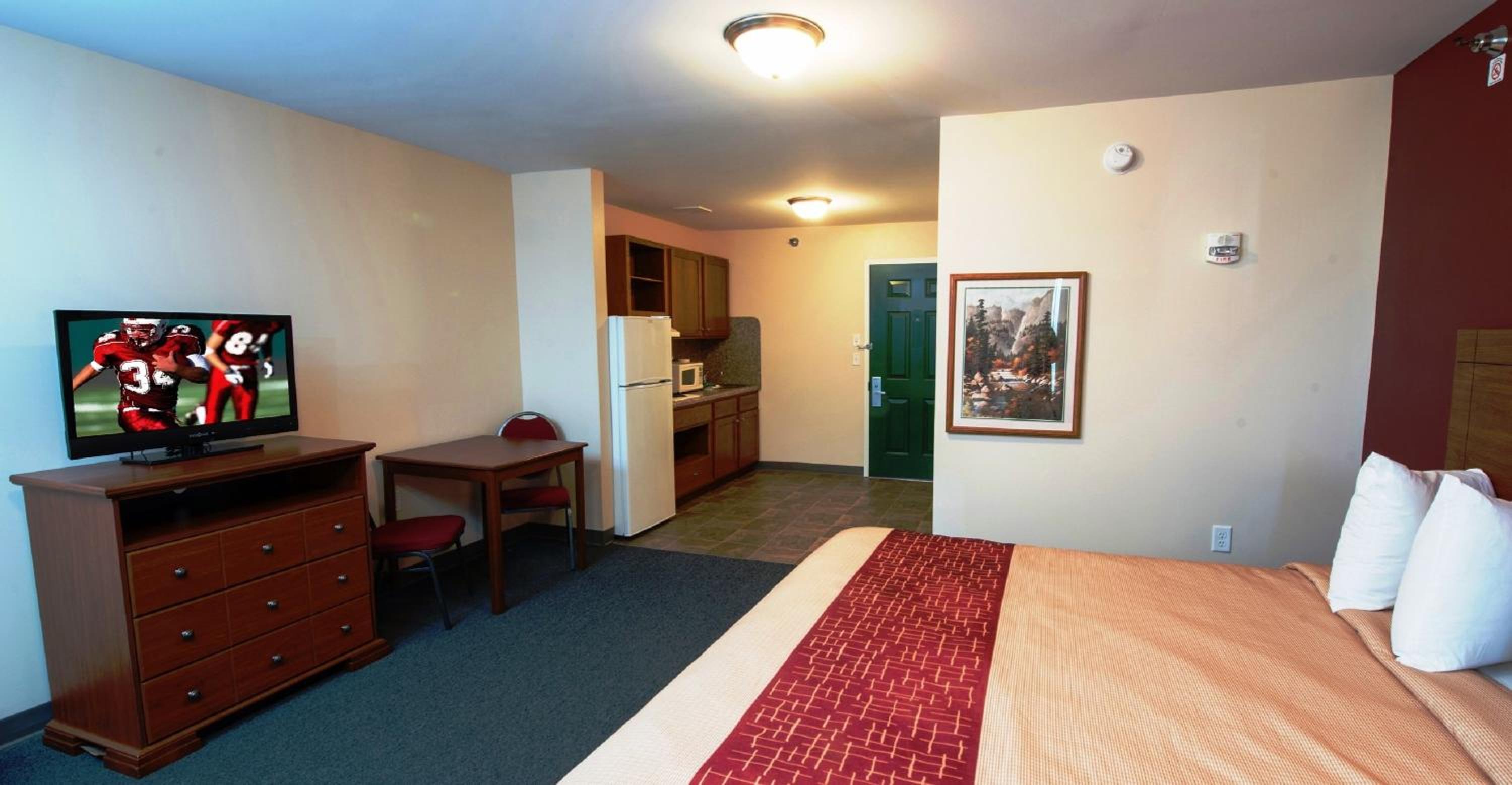 Superior Suite King with Kitchen Non-Smoking photo 1
