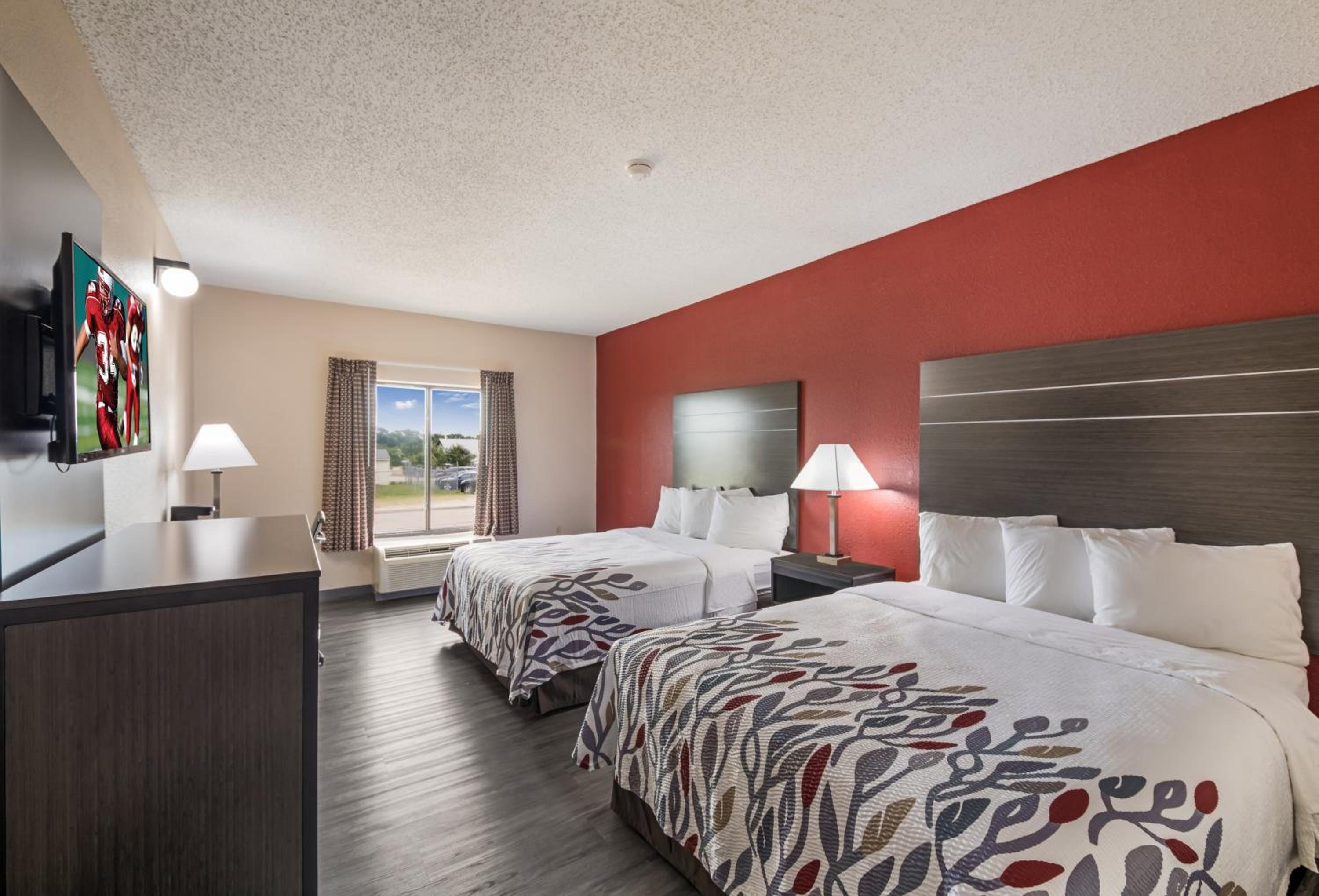 Superior Queen Room with Two Queen Beds Non Smoking - Photo 1
