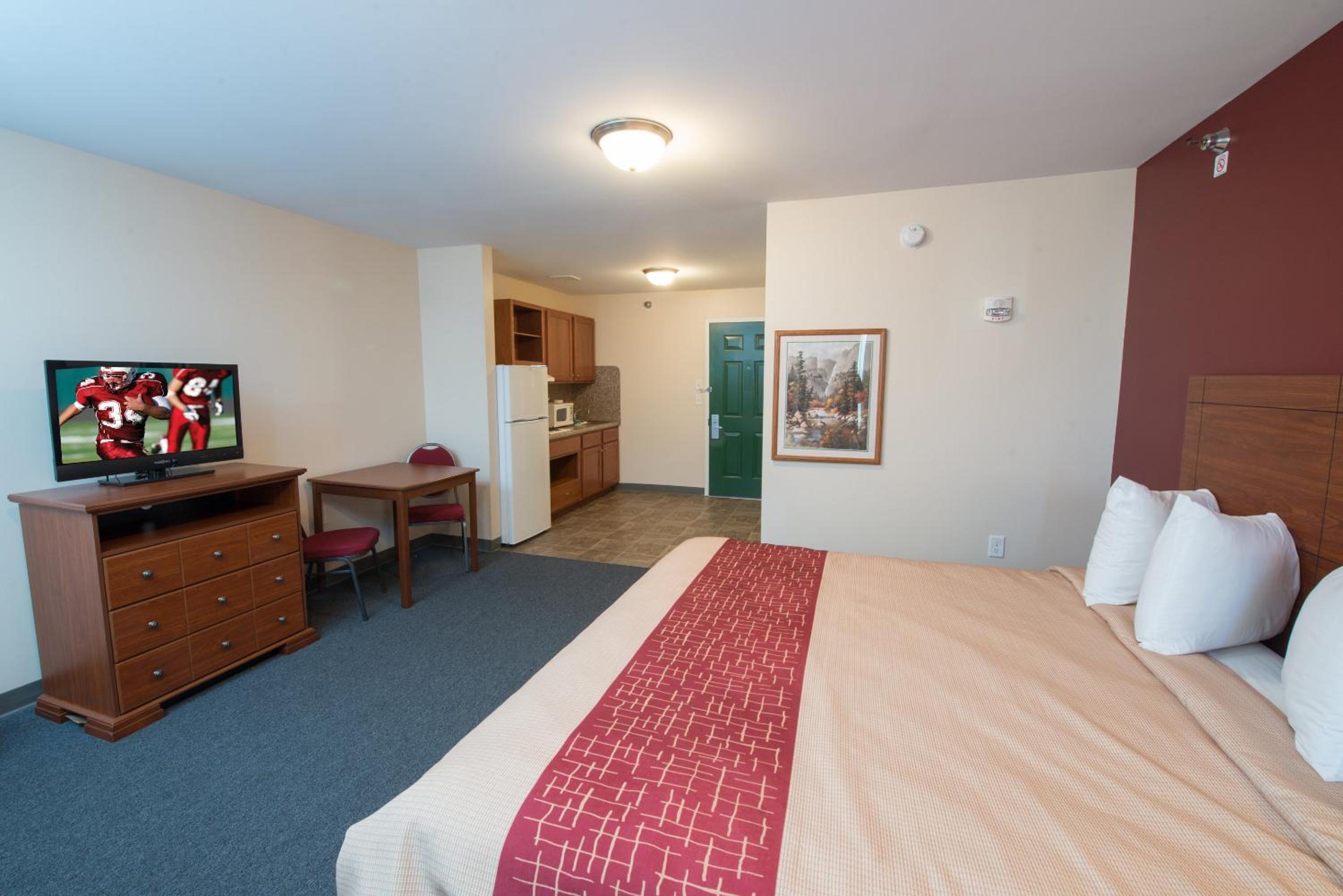 Suite Queen with Kitchen Non-Smoking photo 2