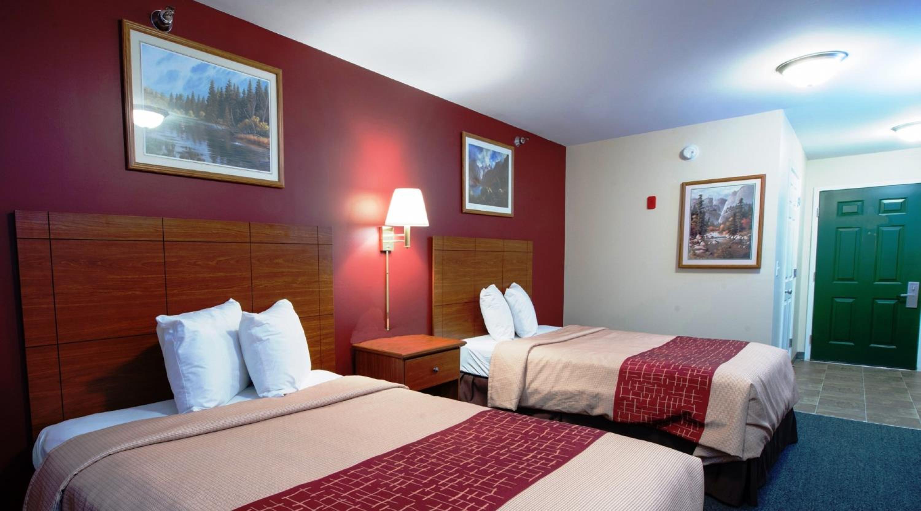 Suite with Two Double Beds with Kitchen Non-Smoking photo 2