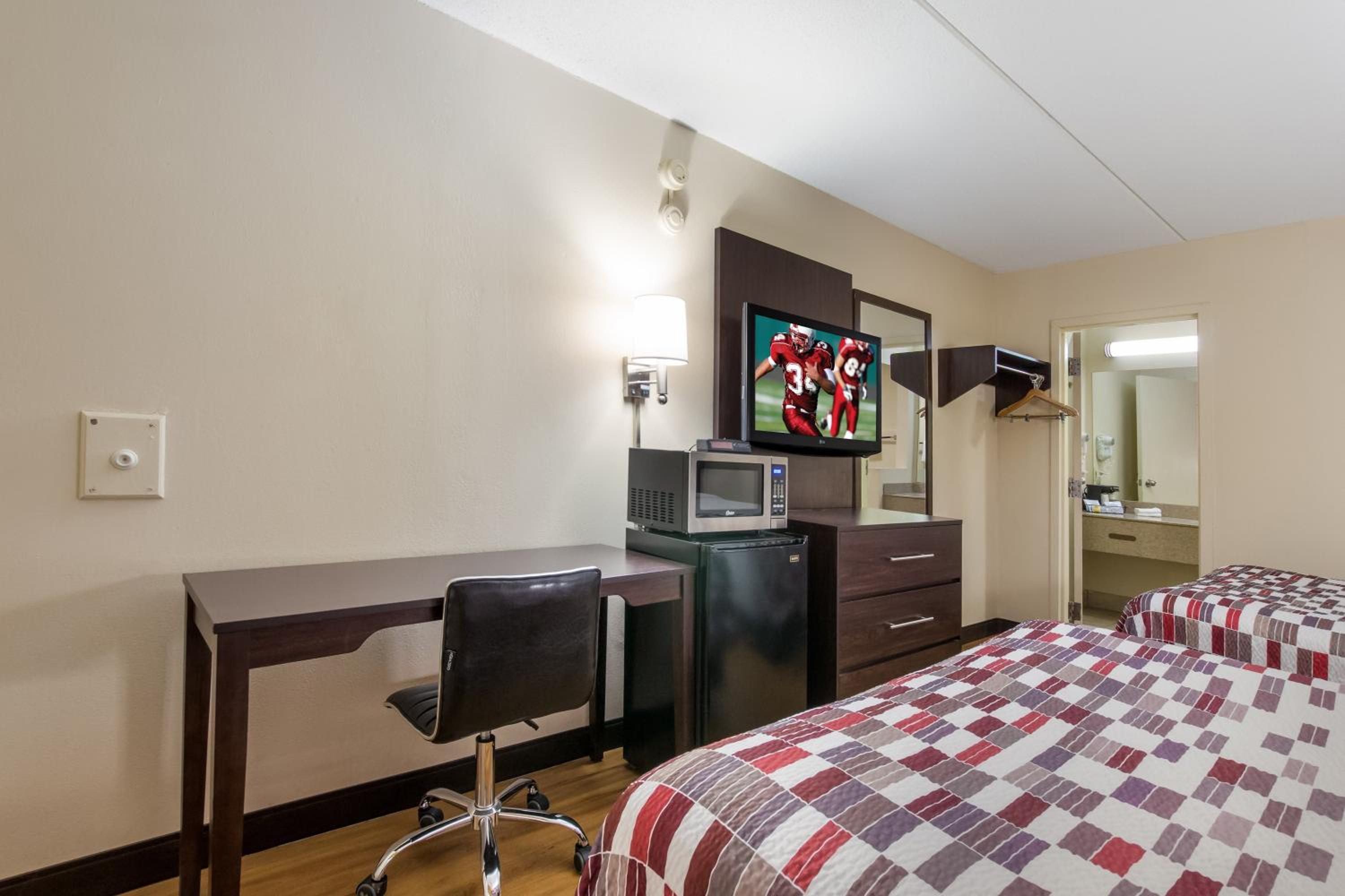 Deluxe Room  with Two Double Beds Non-Smoking - Photo 1