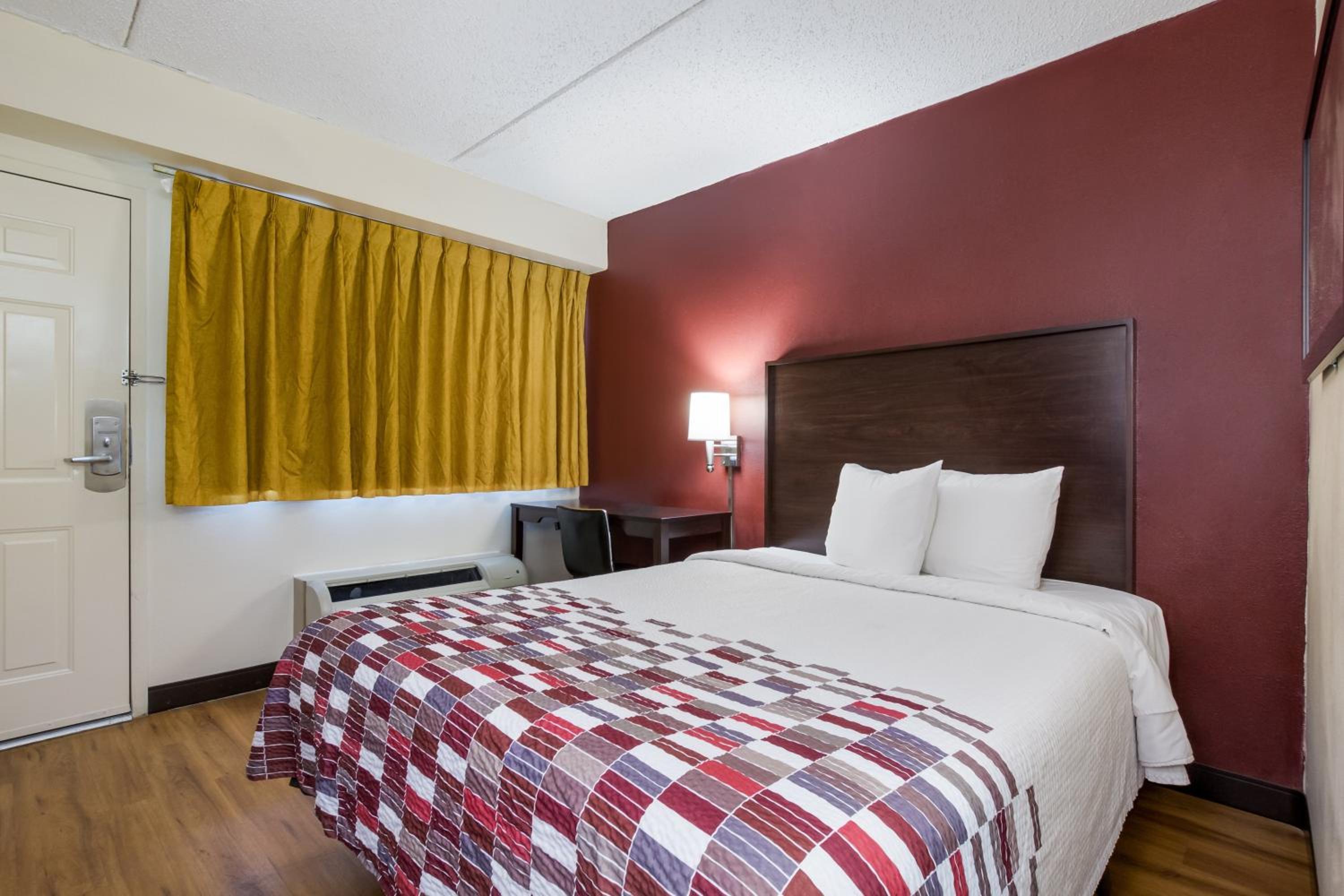 Deluxe Room with One Double Bed Non-Smoking - Photo 4