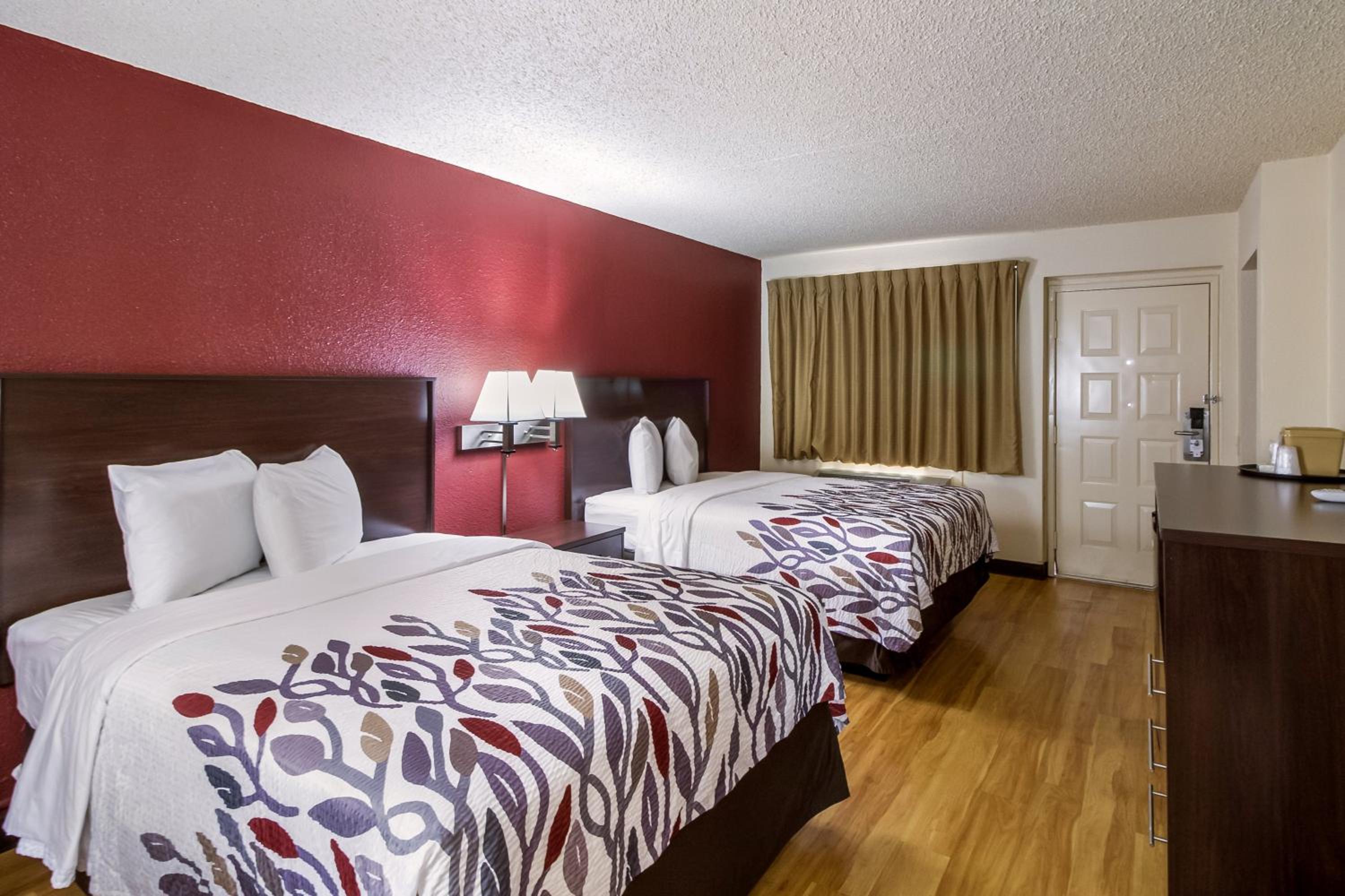 Deluxe Double Room with Two Double Beds - Non-Smoking - Photo 1