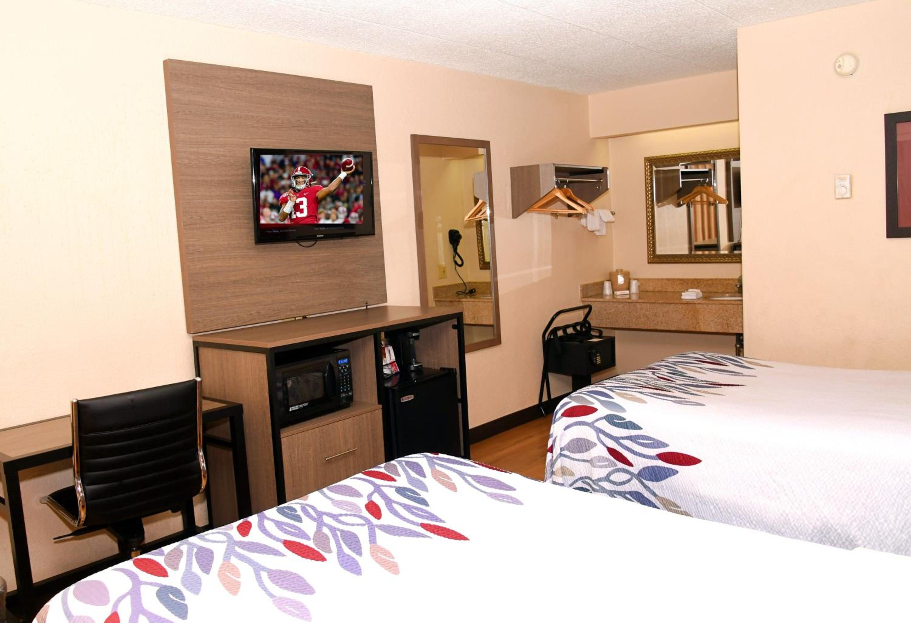 Deluxe Room with Two Double Beds Smoke Free - Photo 4