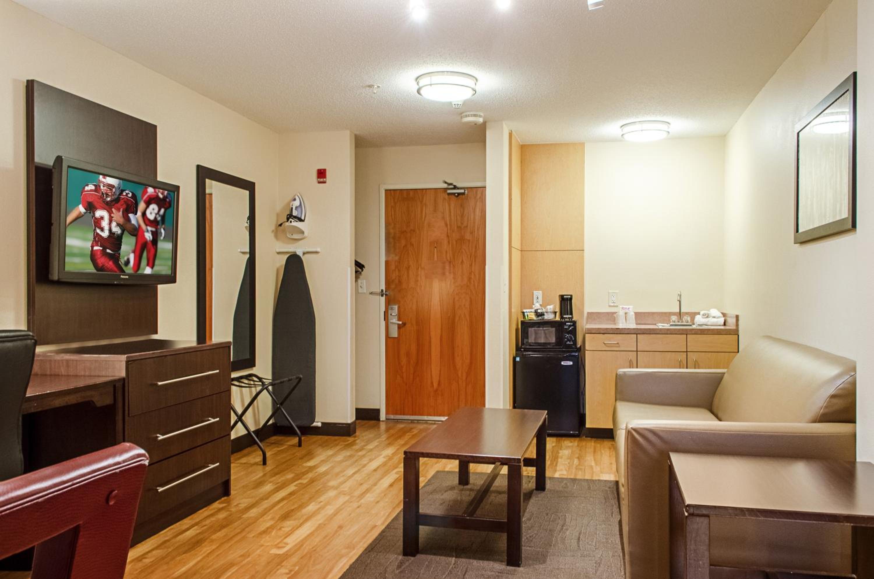  Suite King Room Smoke Free - Photo 2