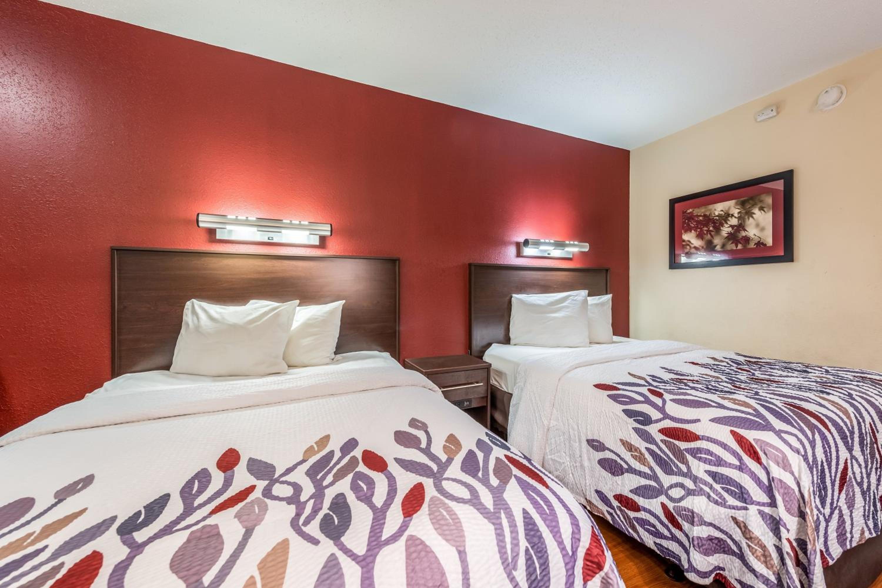 Deluxe Room with Two Double Beds Smoke Free - Photo 6