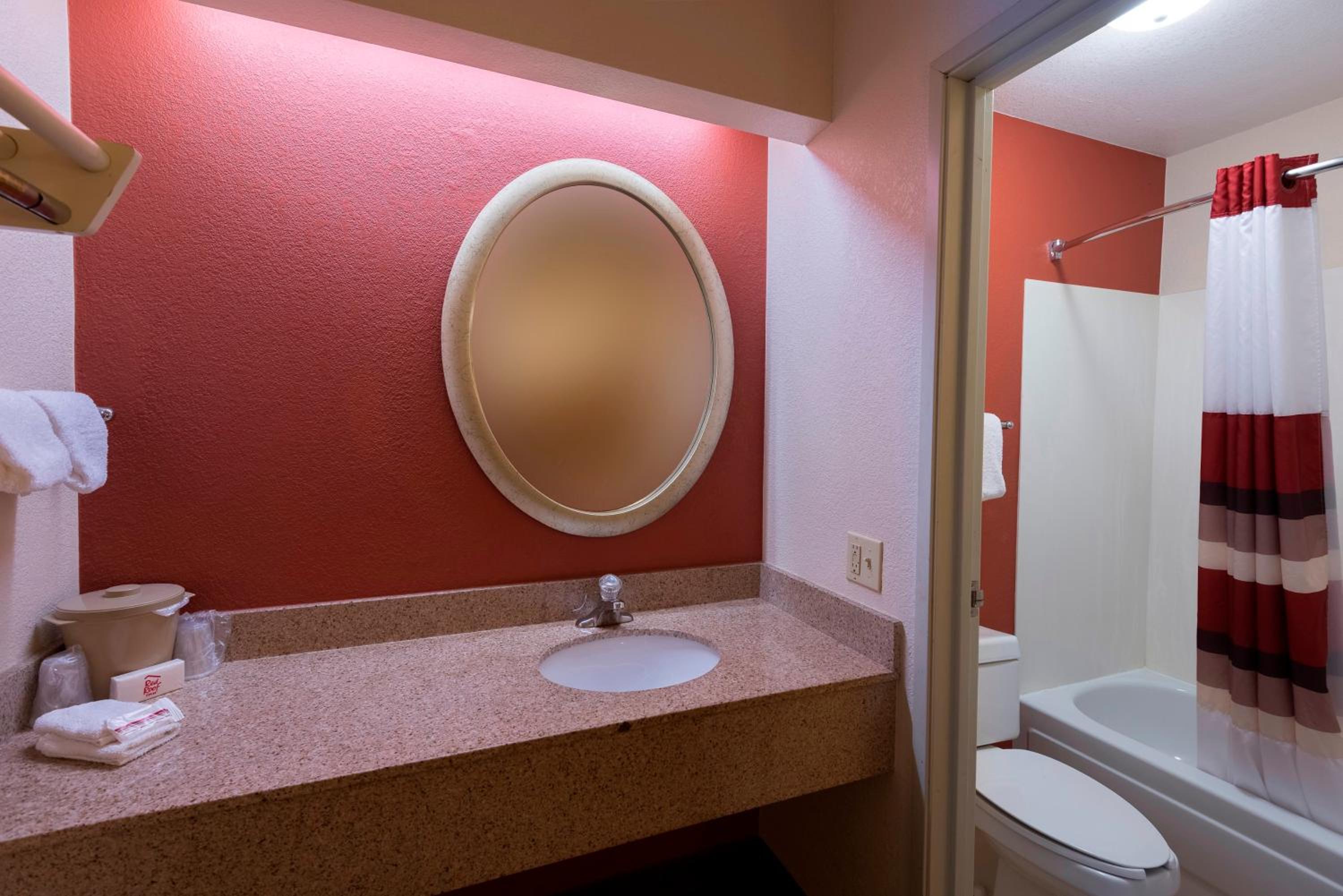  Superior King Room Smoke Free - Photo 7