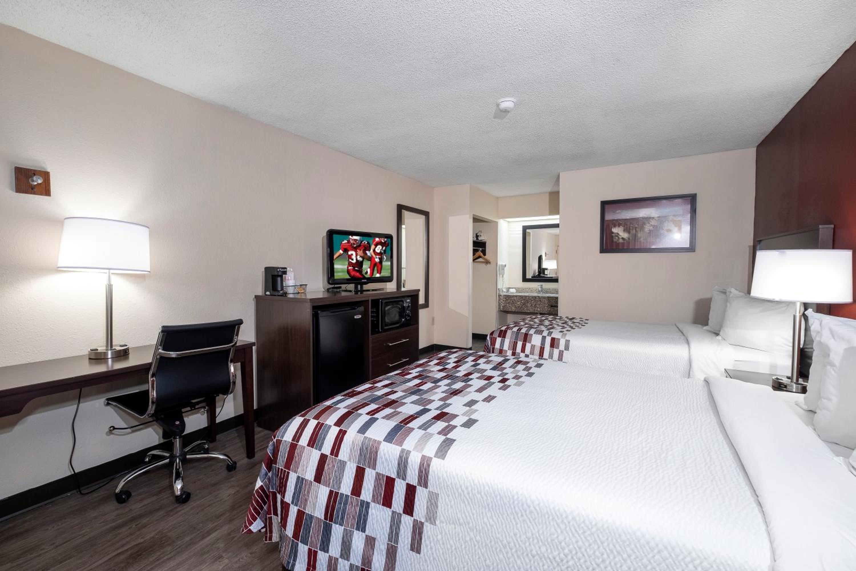 Deluxe Queen Room photo 3