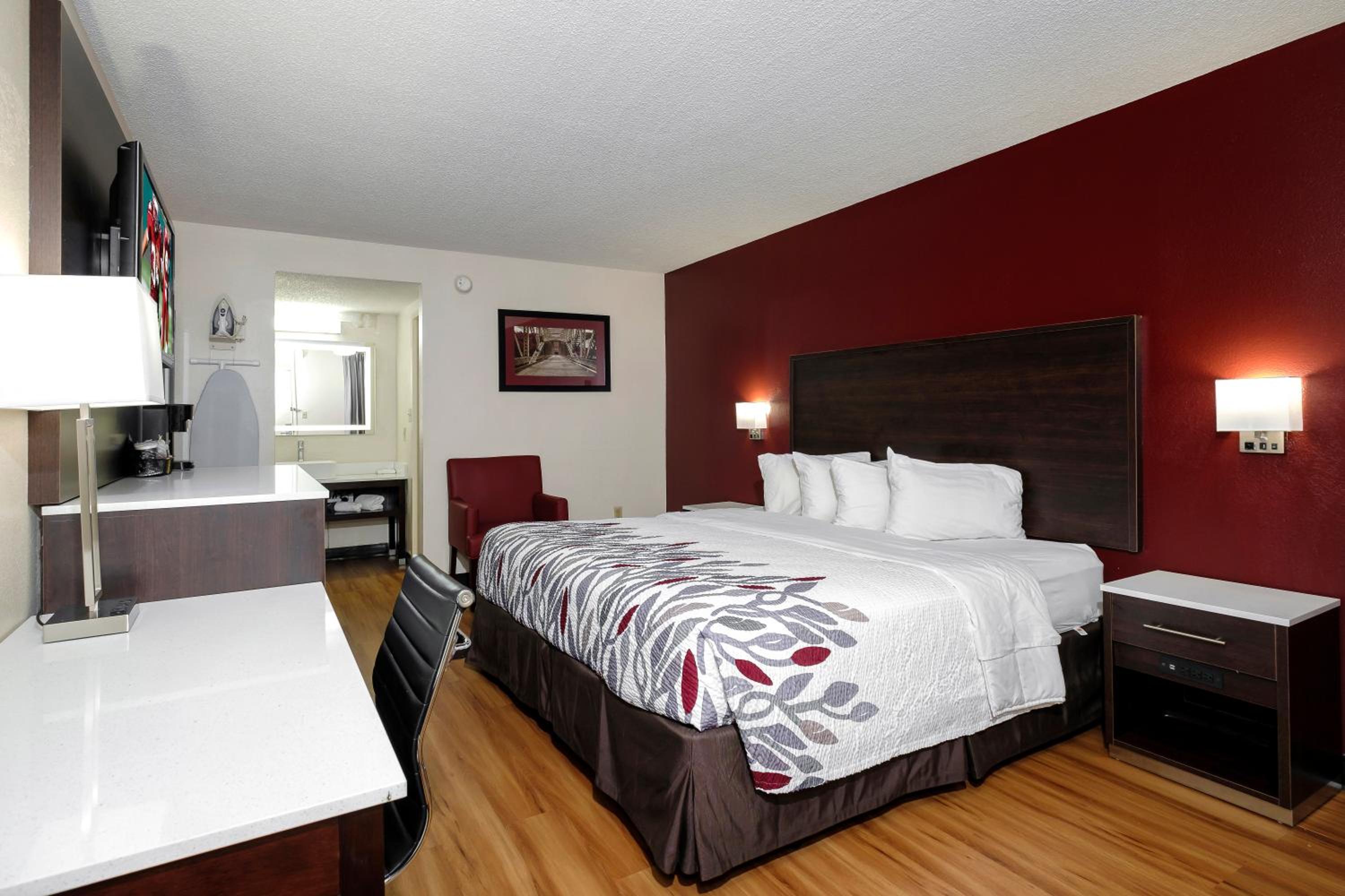 Superior King Room - Non-Smoking photo 1