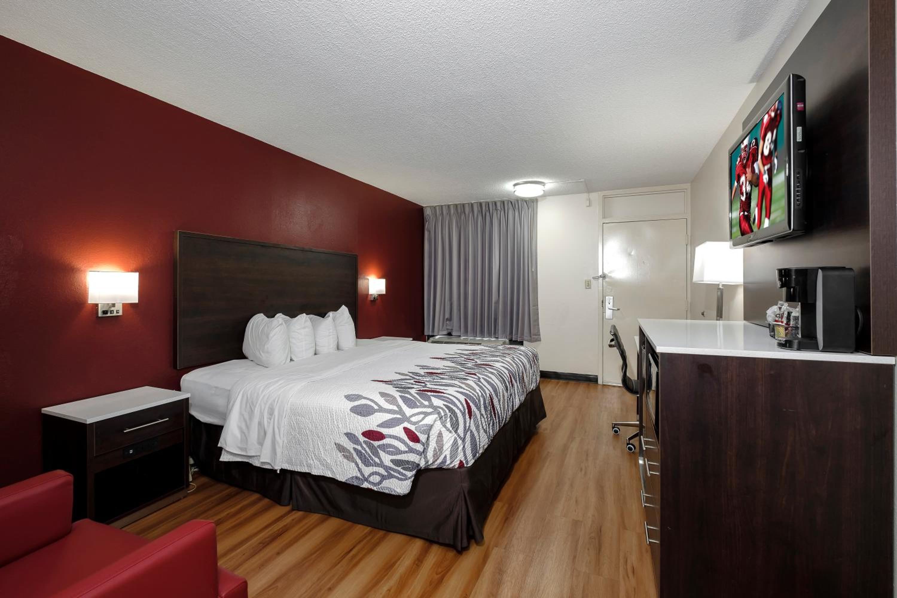 Superior King Room - Non-Smoking photo 3