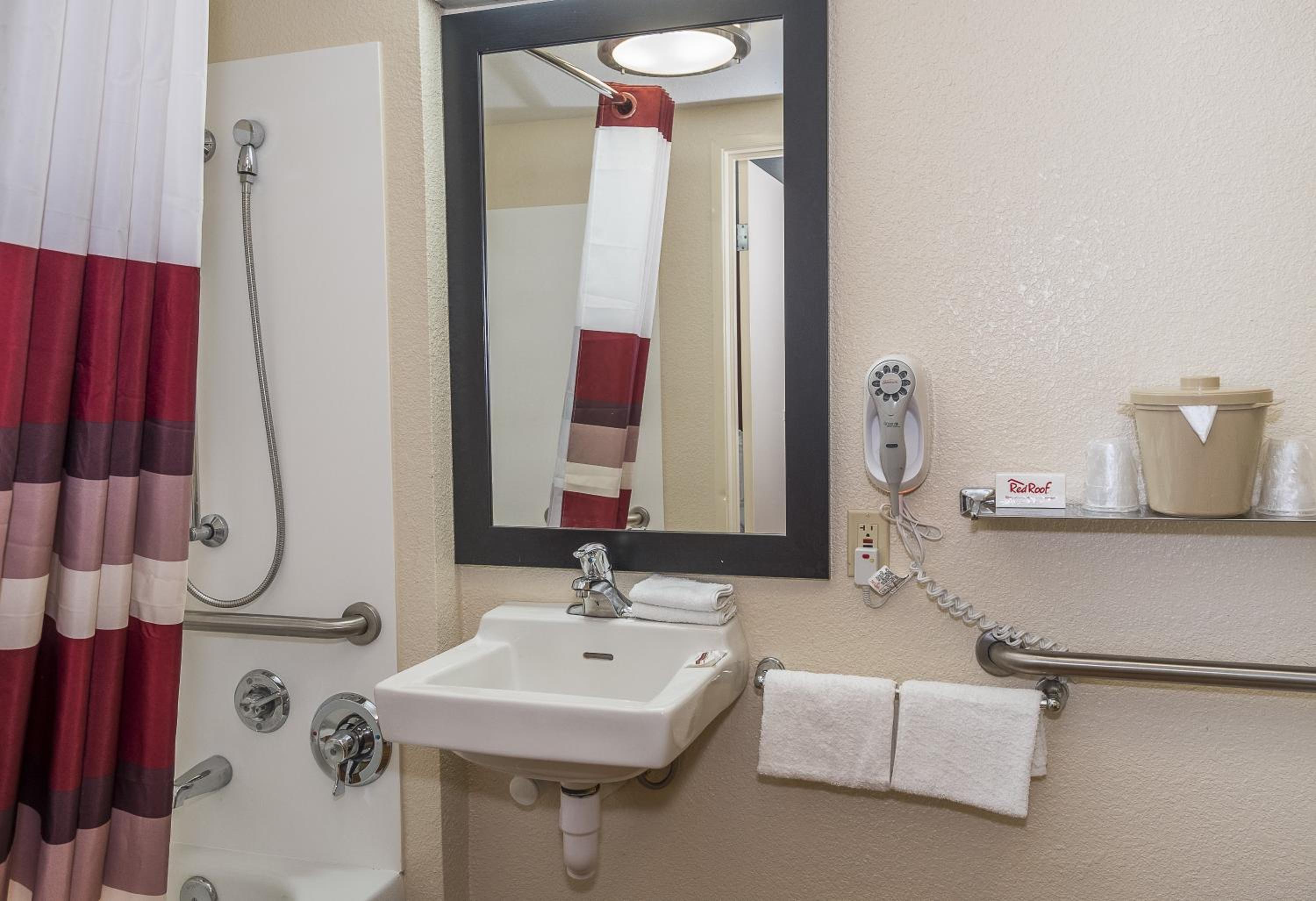 Superior King Room - Disability Access/Smoke Free - Photo 5