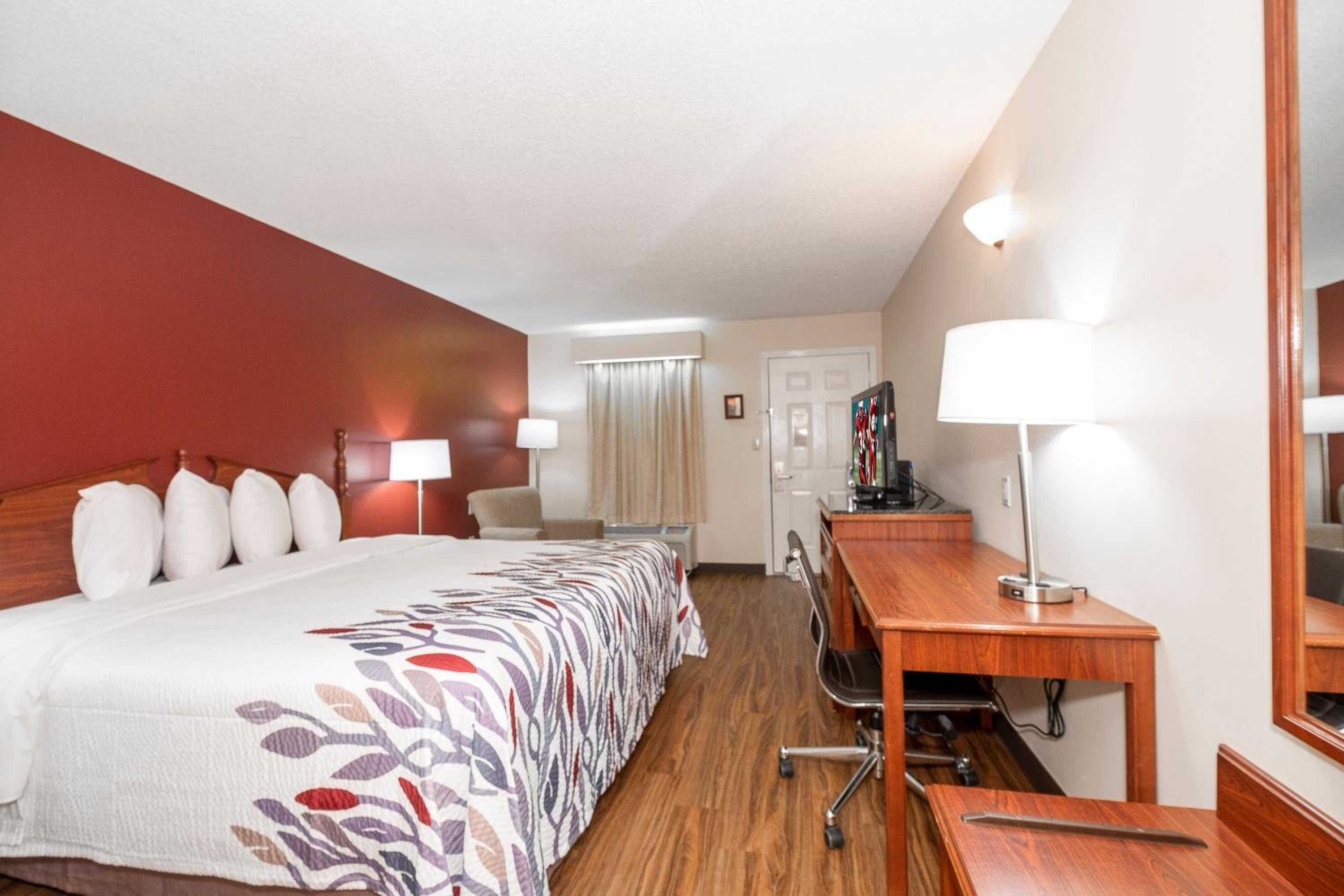 Superior King Room Non-Smoking - Photo 8