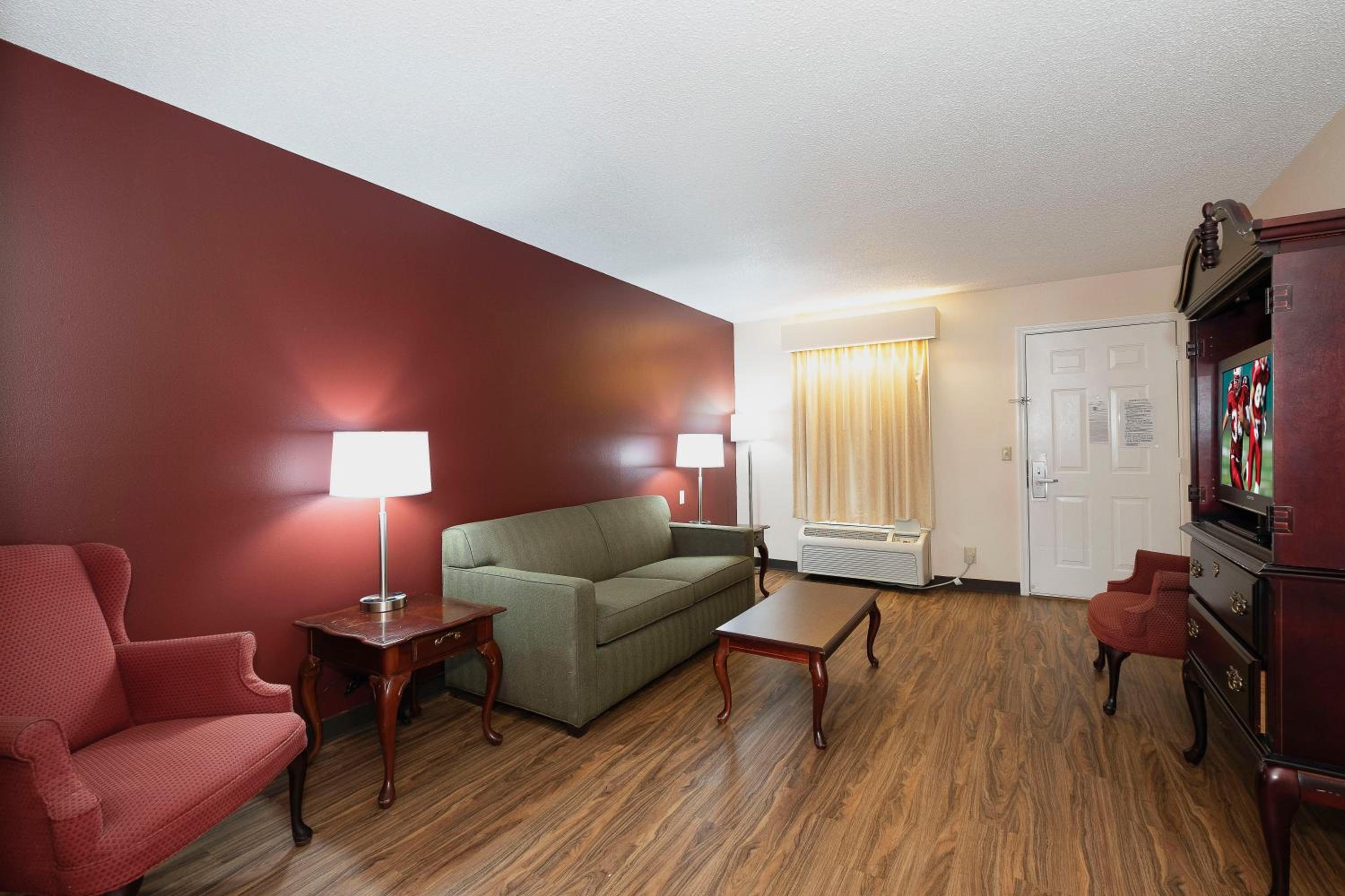 Suite King Room Non-Smoking - Photo 11