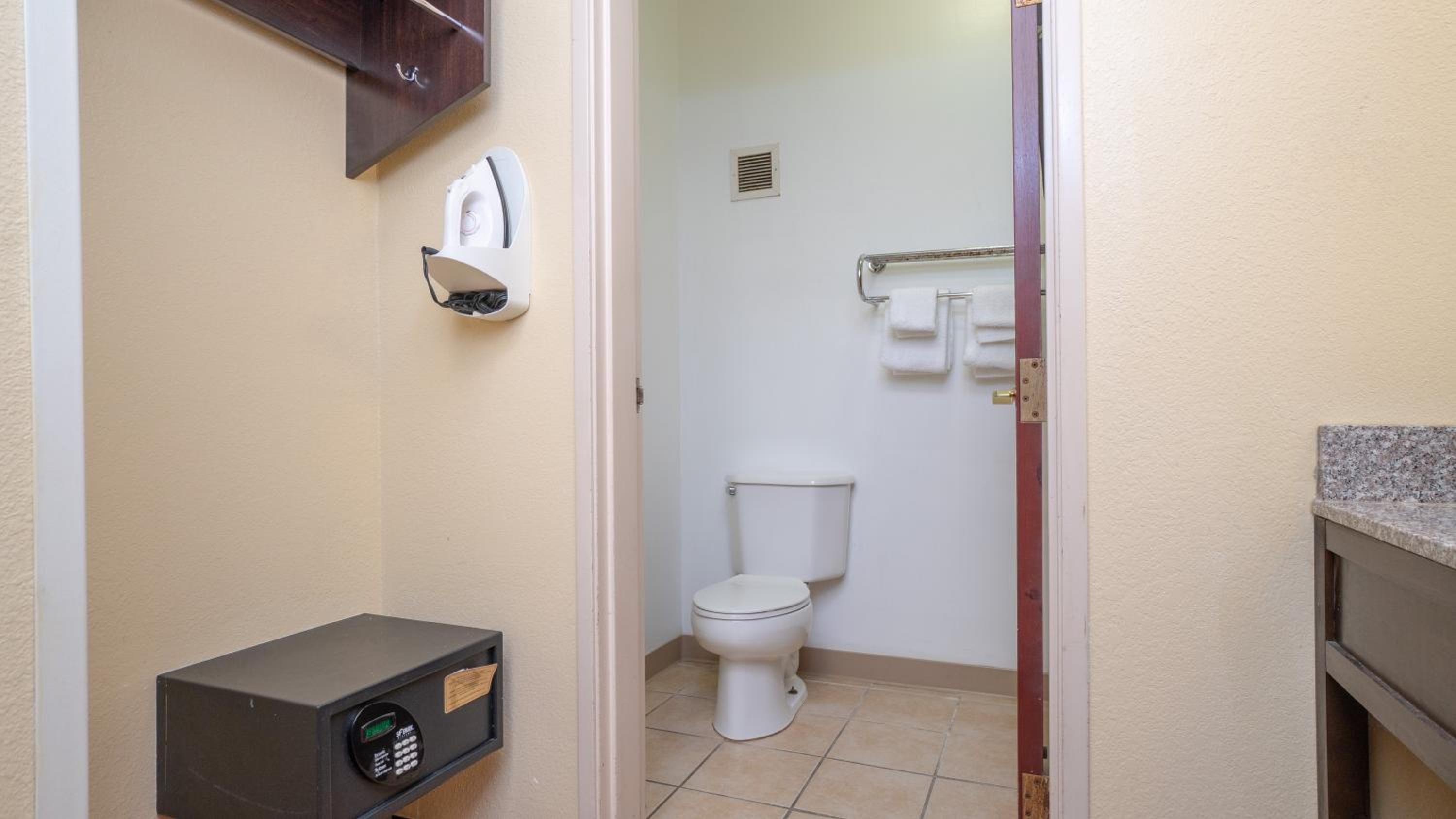 Superior King Room Non-Smoking - Photo 2