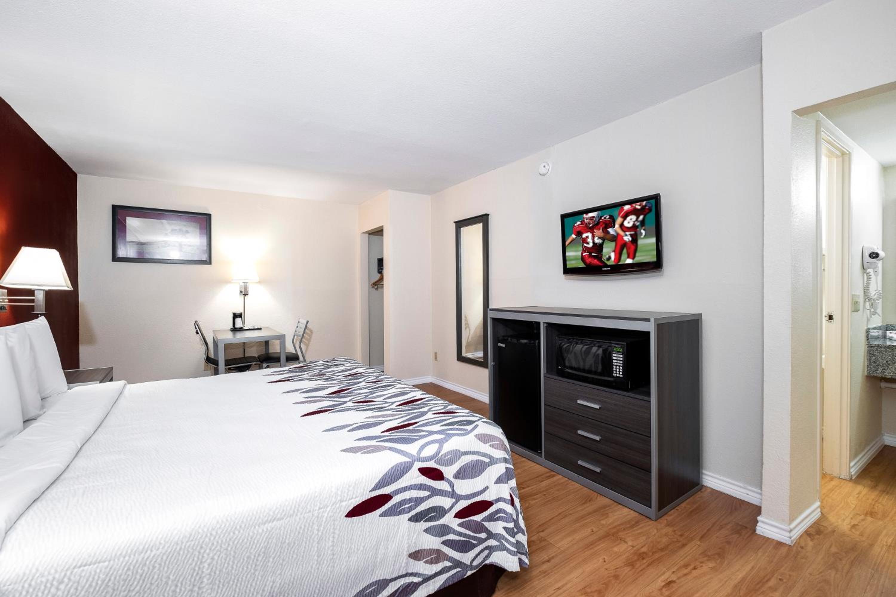 Superior King Room Non-Smoking - Photo 14