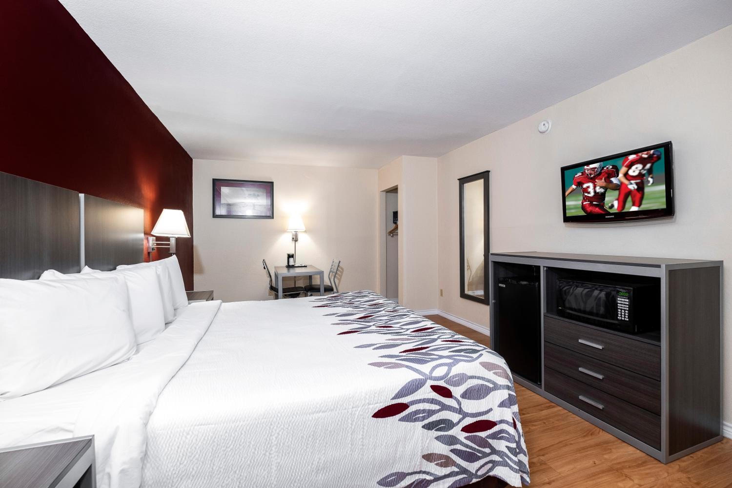 Superior King Room Non-Smoking - Photo 6