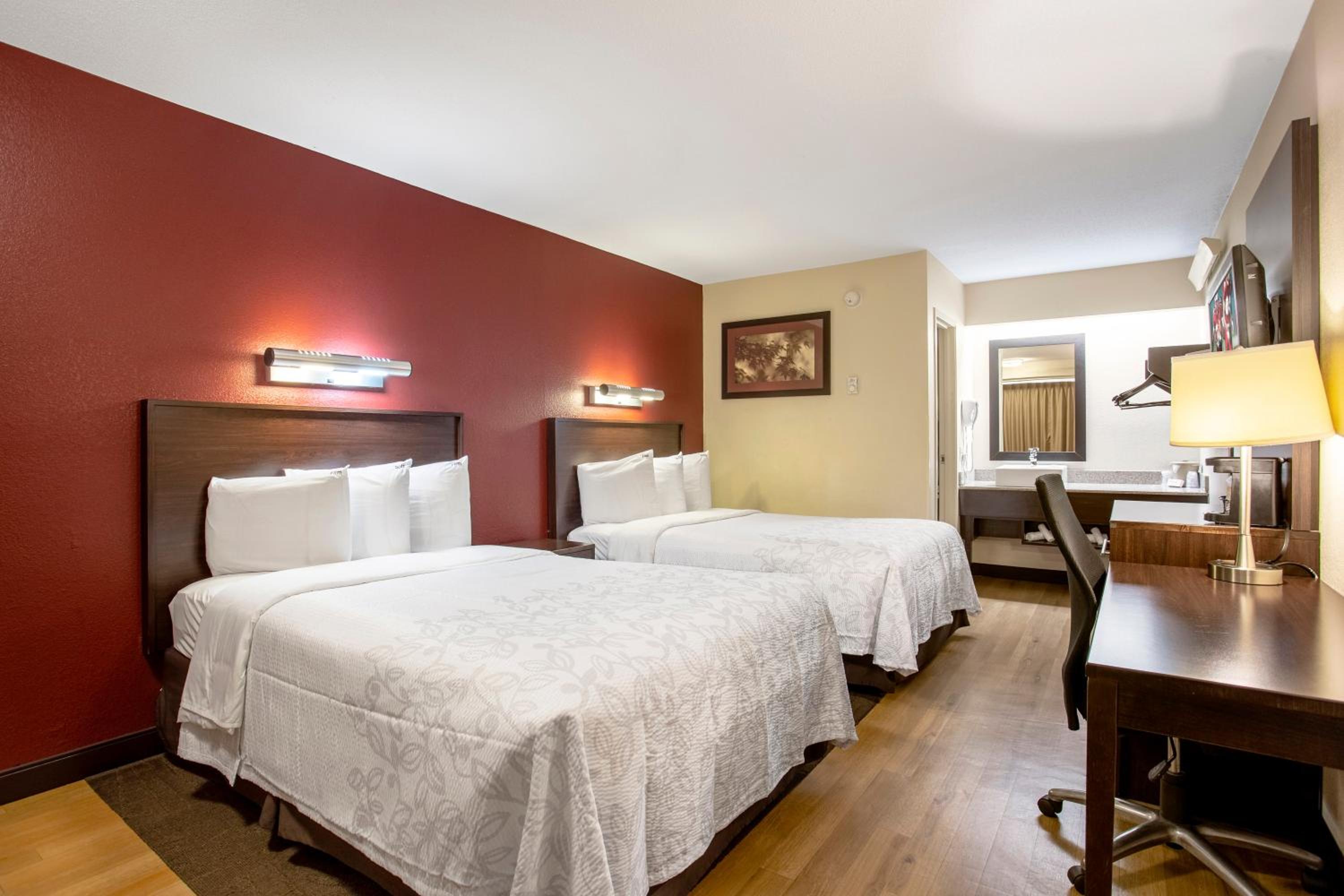 Standard Room with Two Double Beds Smoke Free - Photo 1