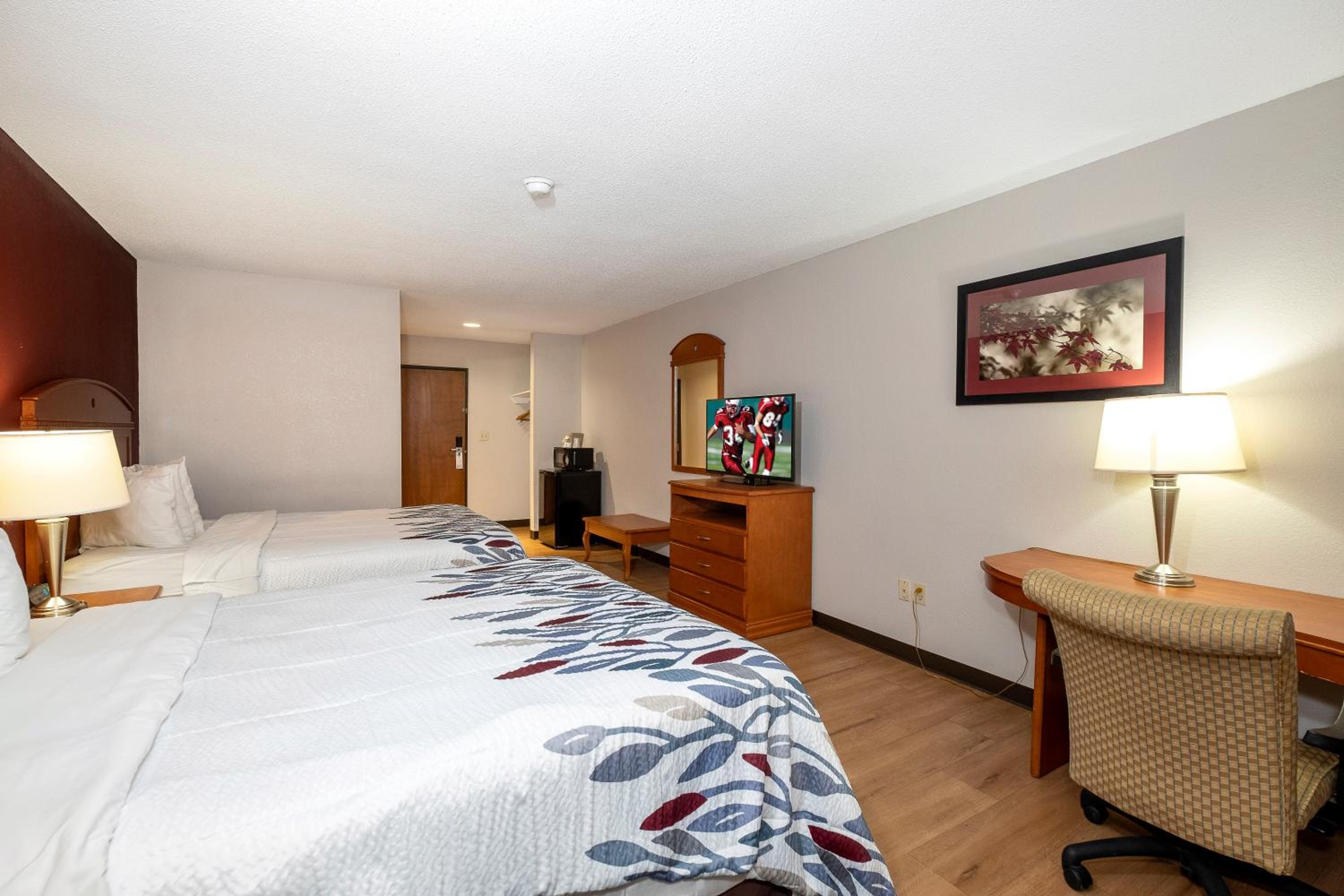Queen Room With Two Queen Beds - Disability Access/Non-Smoking photo 1