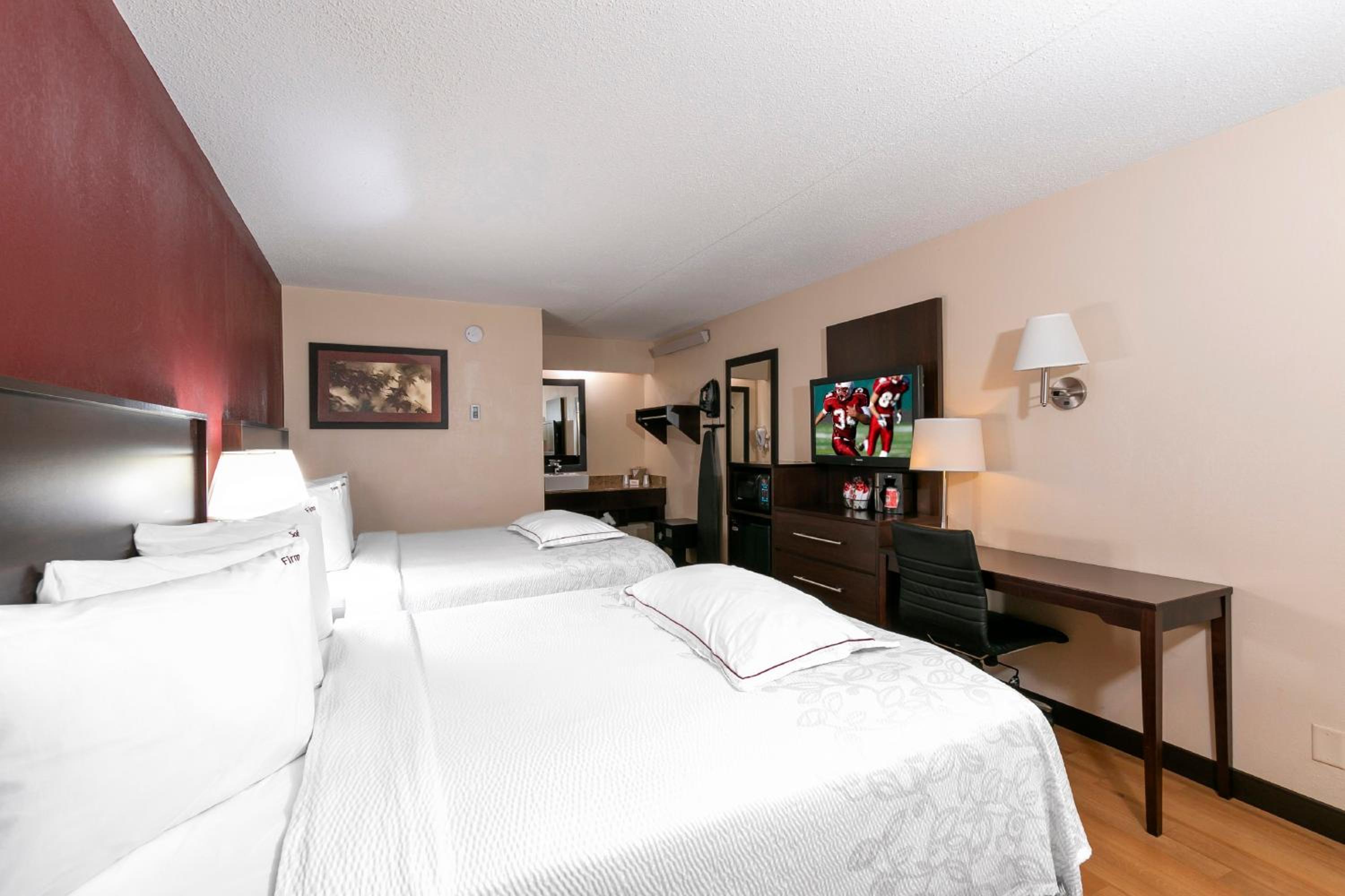  Premium Room with Two Double Beds Smoke Free (Upgraded Bedding & Snack) - Photo 6