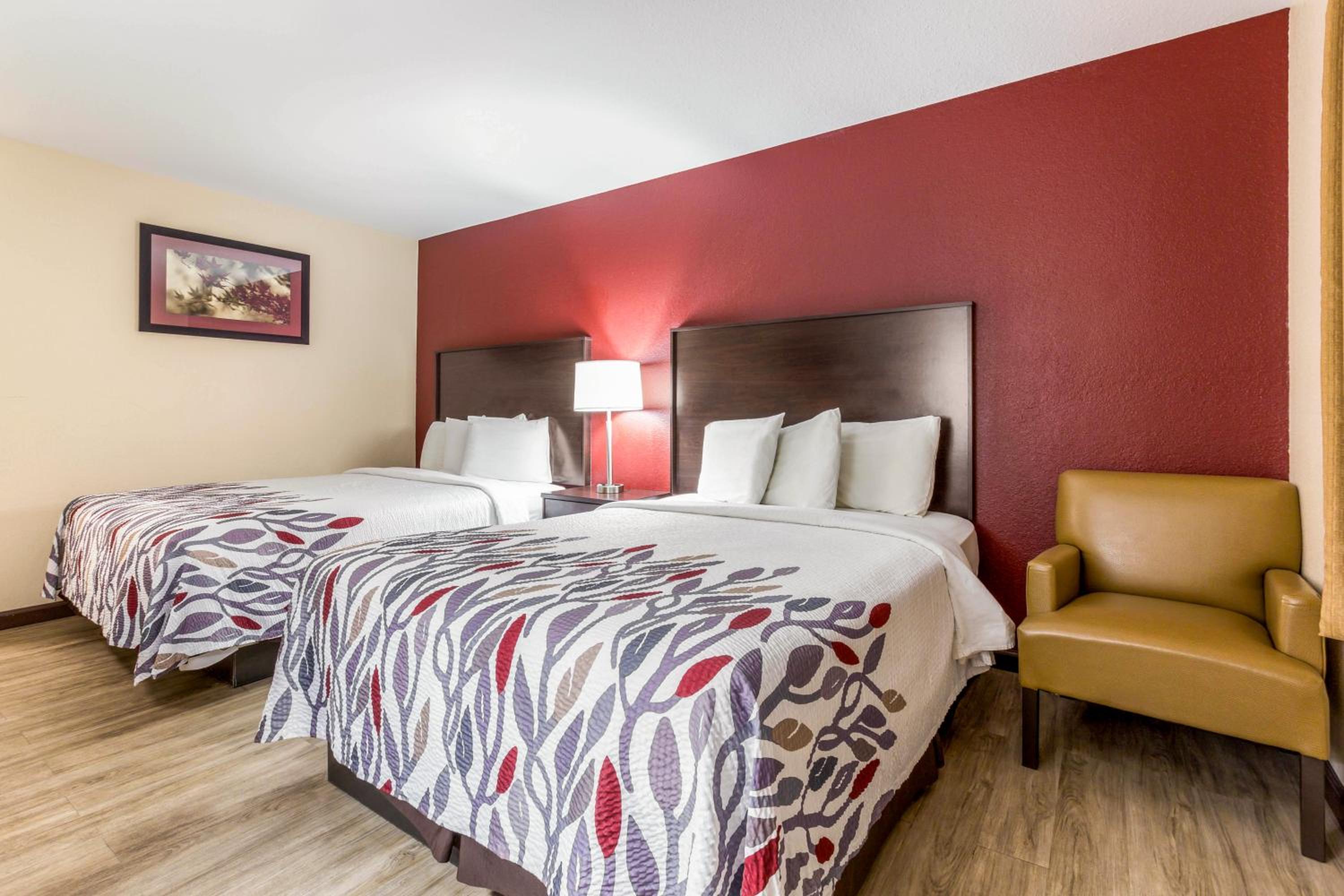 Double Room with Two Double Beds - Non-Smoking photo 3