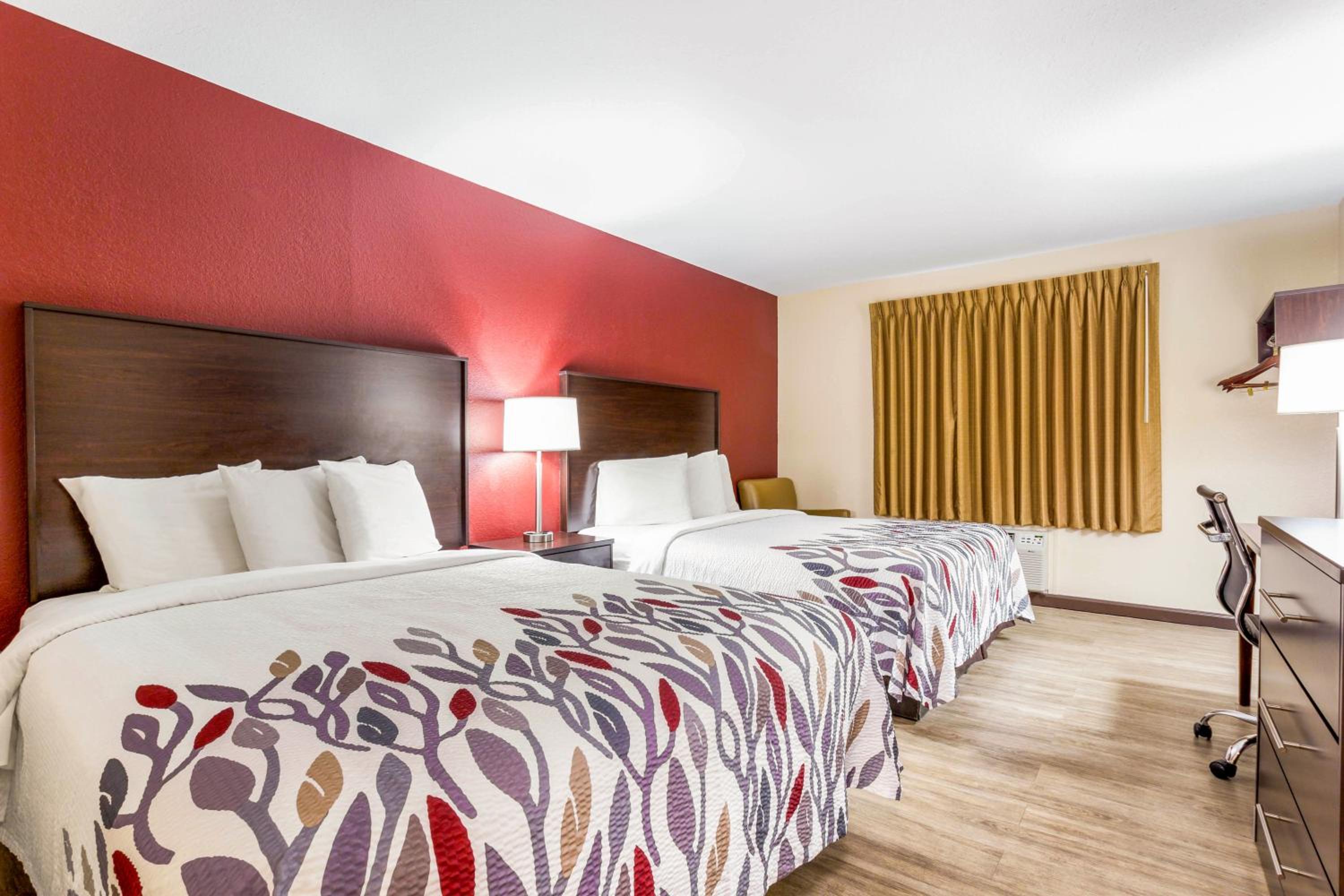 Double Room with Two Double Beds - Non-Smoking photo 2