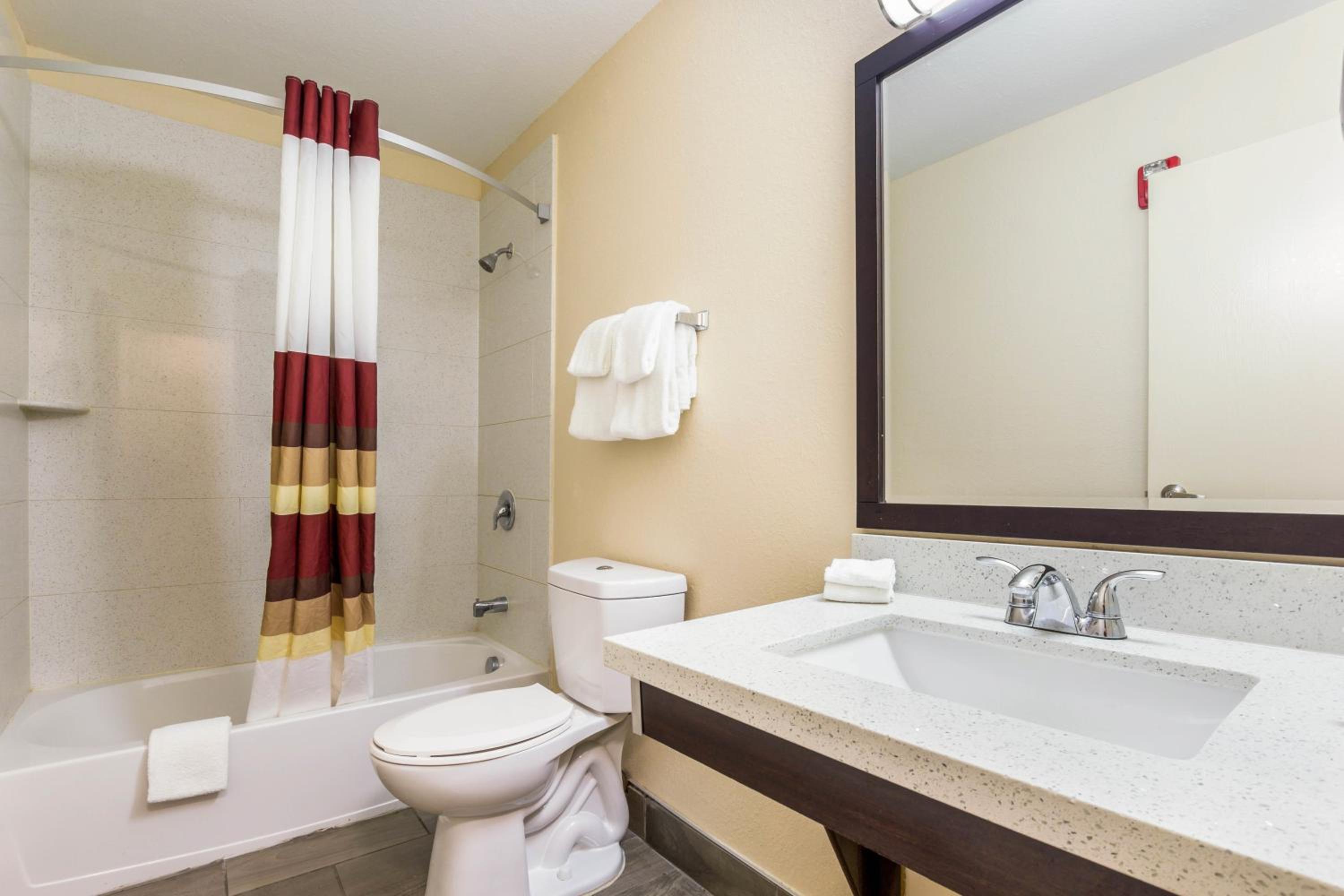 Superior King Room - Non-Smoking photo 2