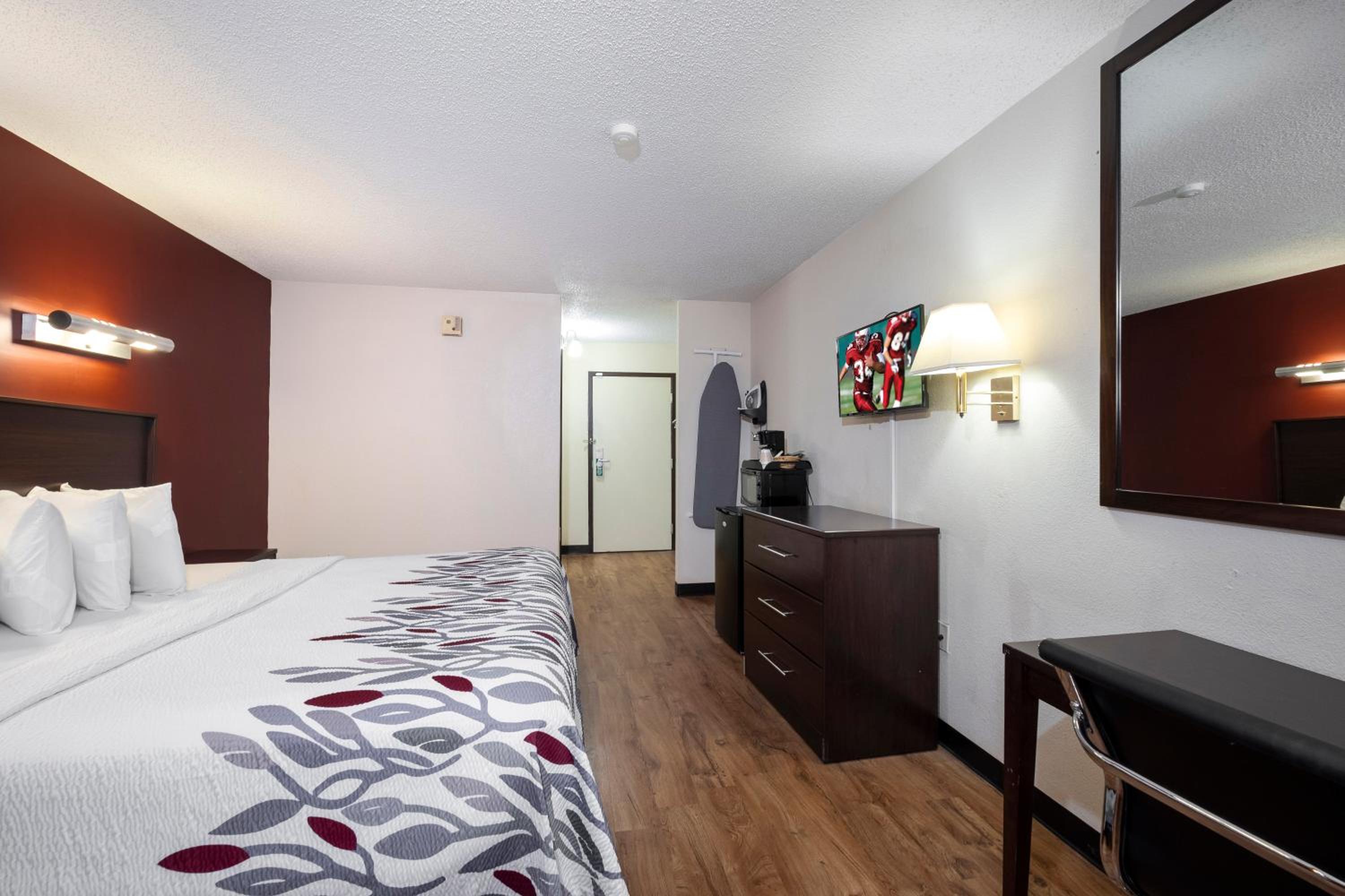Superior King Room Non-Smoking - Photo 4