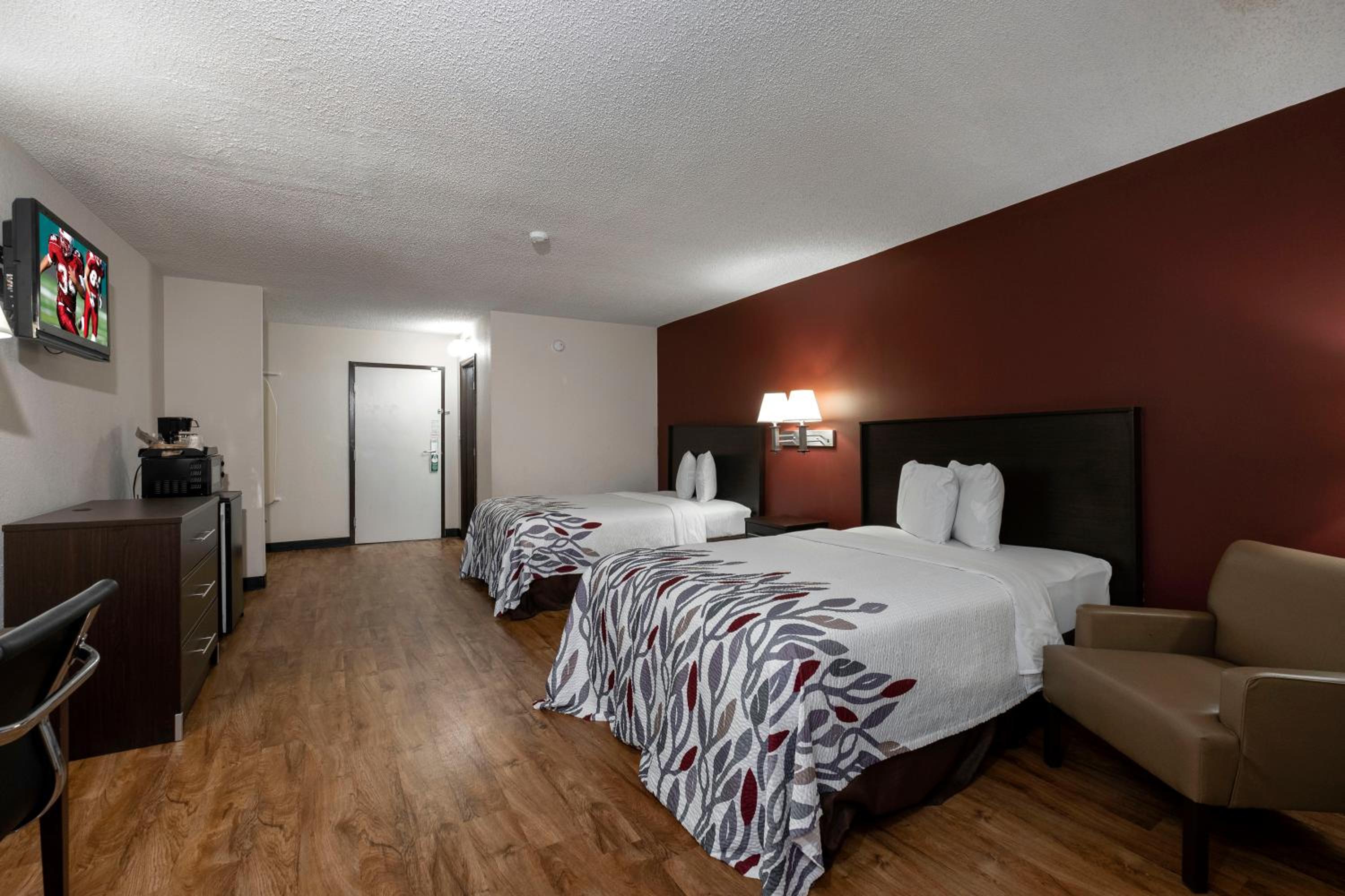 Deluxe Double Room with Two Double Beds Non-Smoking - Photo 6