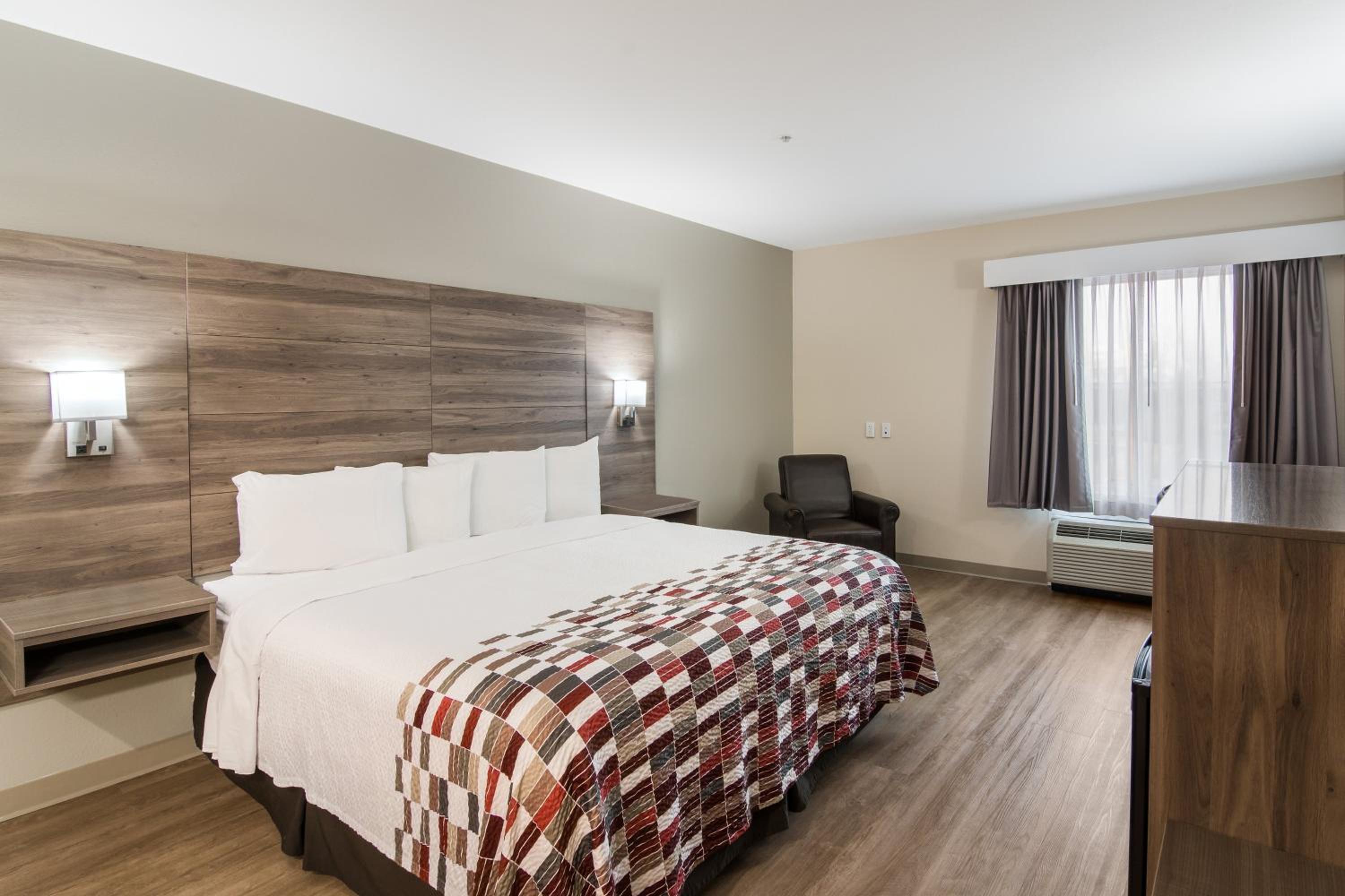 Superior King Room - Non-Smoking - Photo 1
