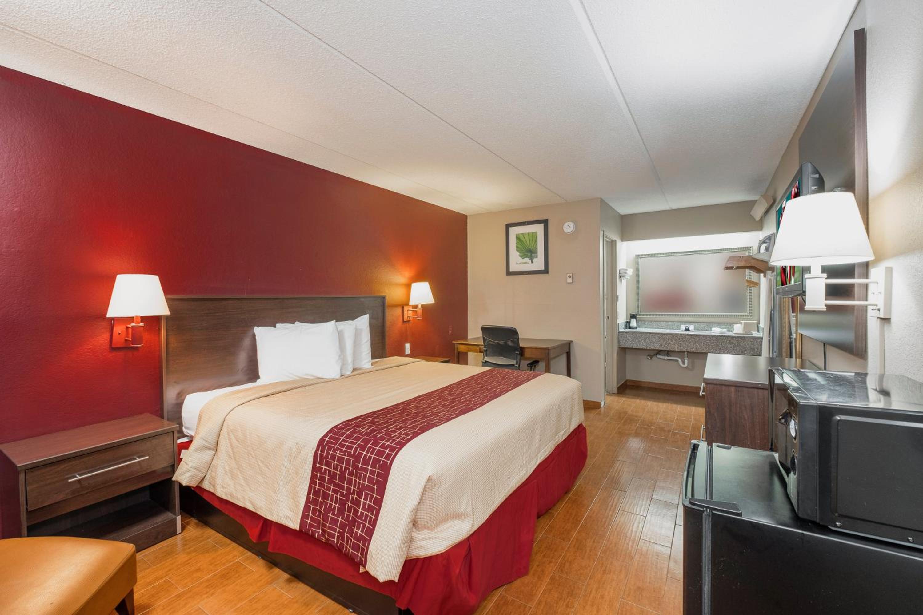 Superior King Room Non-Smoking - Photo 10