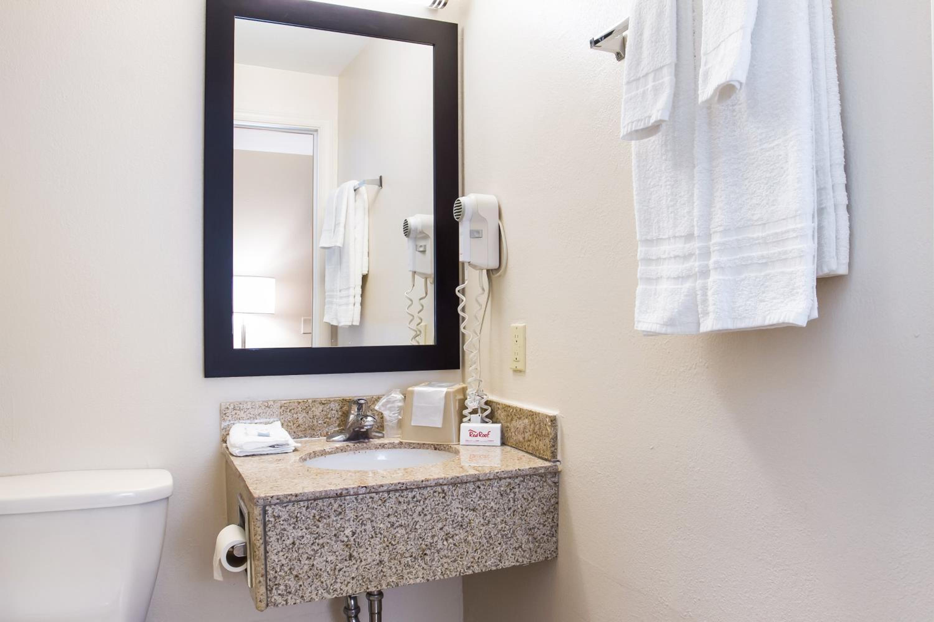Suite King Room with Disability Access - Non-Smoking photo 2