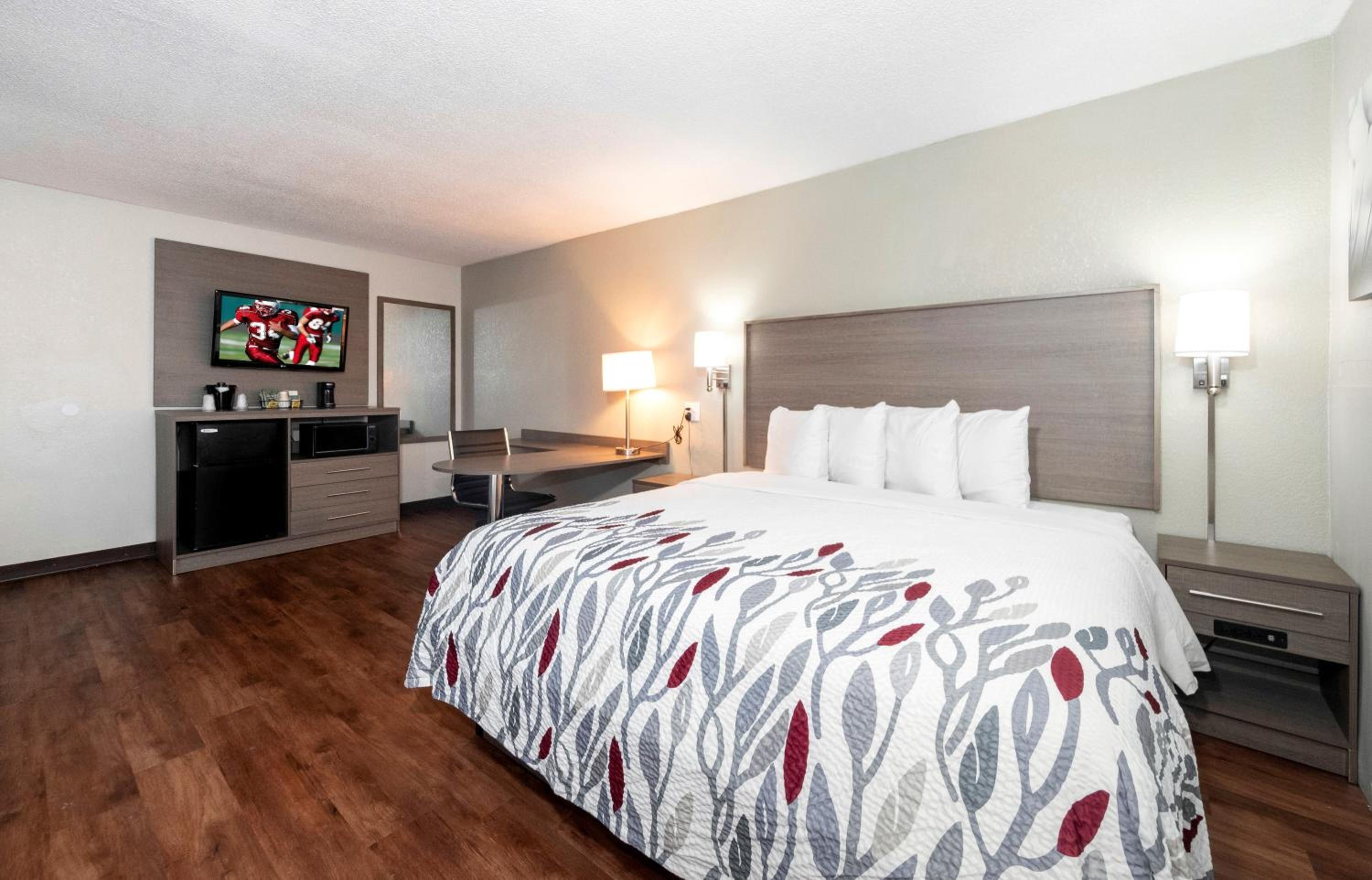  Suite King Room - Non-Smoking photo 3
