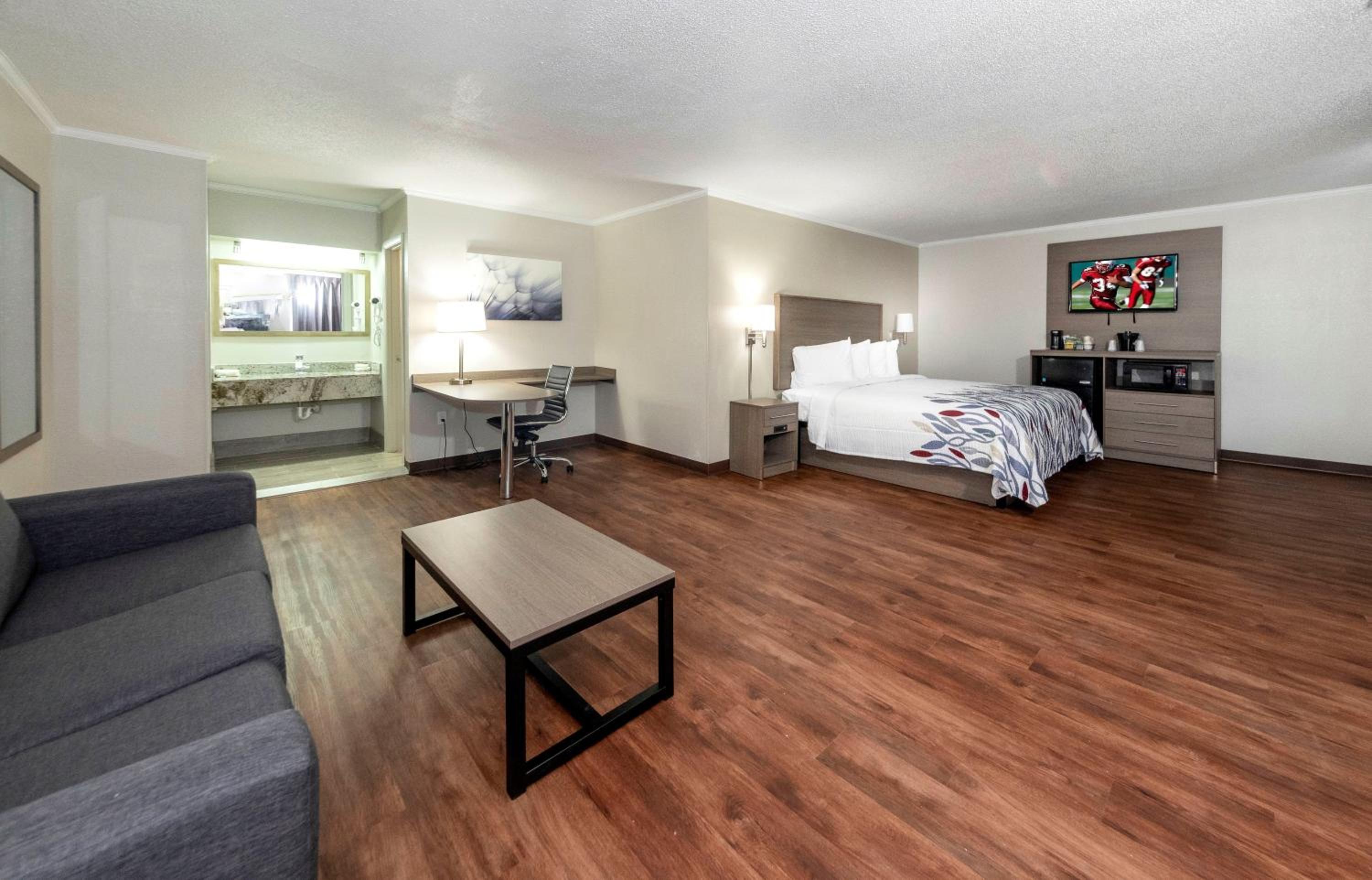  Suite King Room - Non-Smoking photo 1