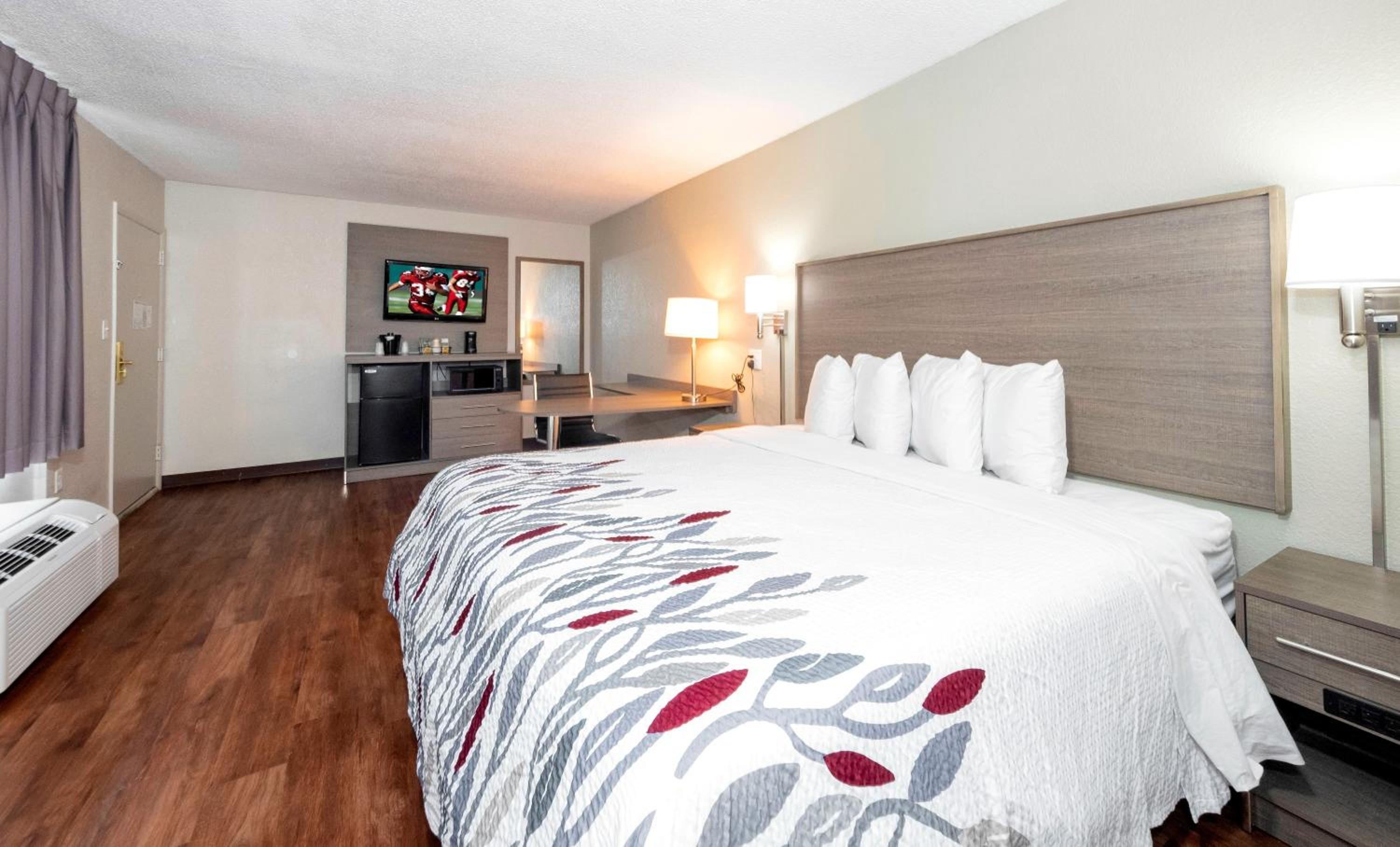  Suite King Room - Non-Smoking photo 2