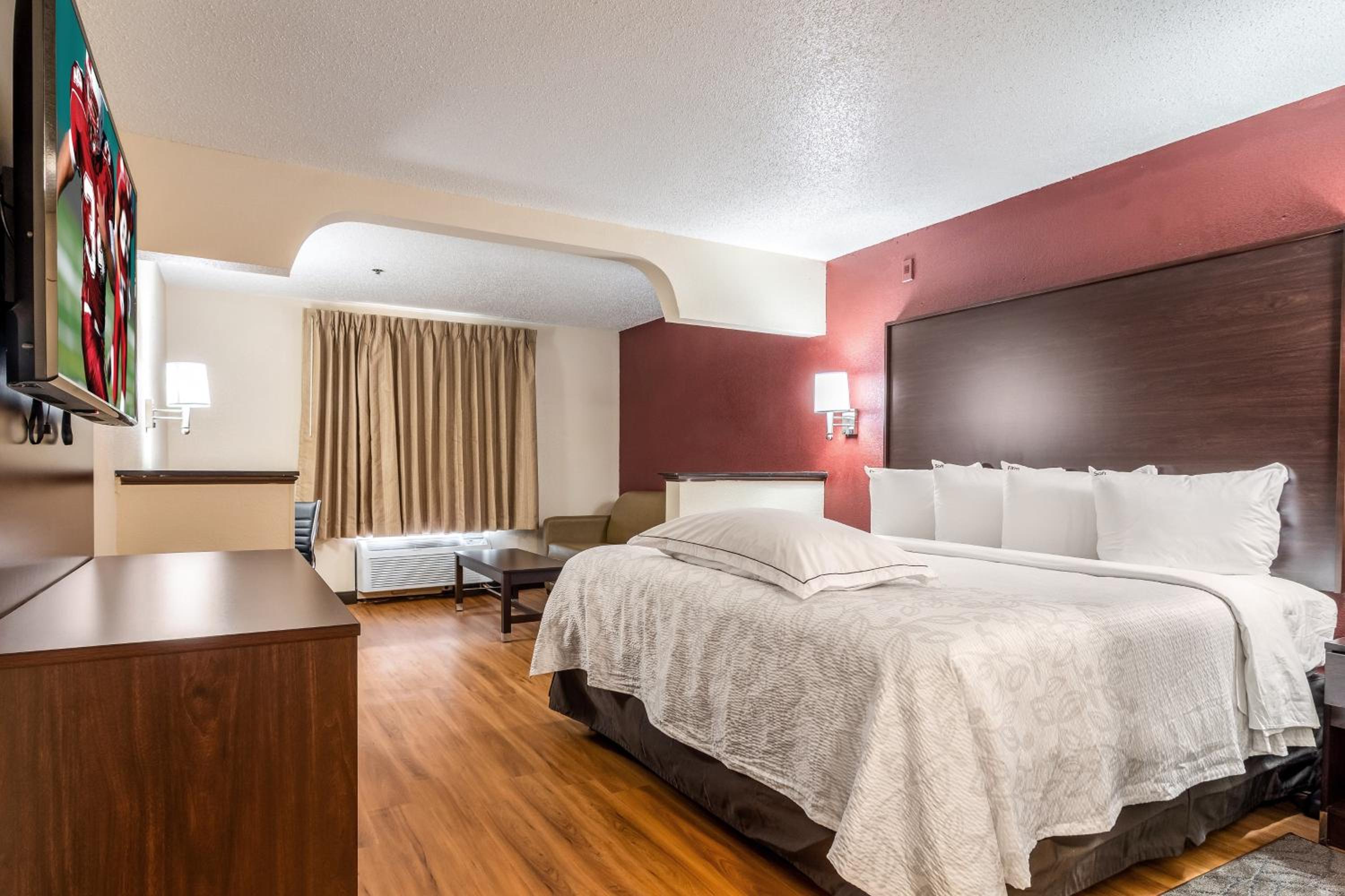 Premium King Room Smoke Free (Upgraded Bedding and Snack Box)