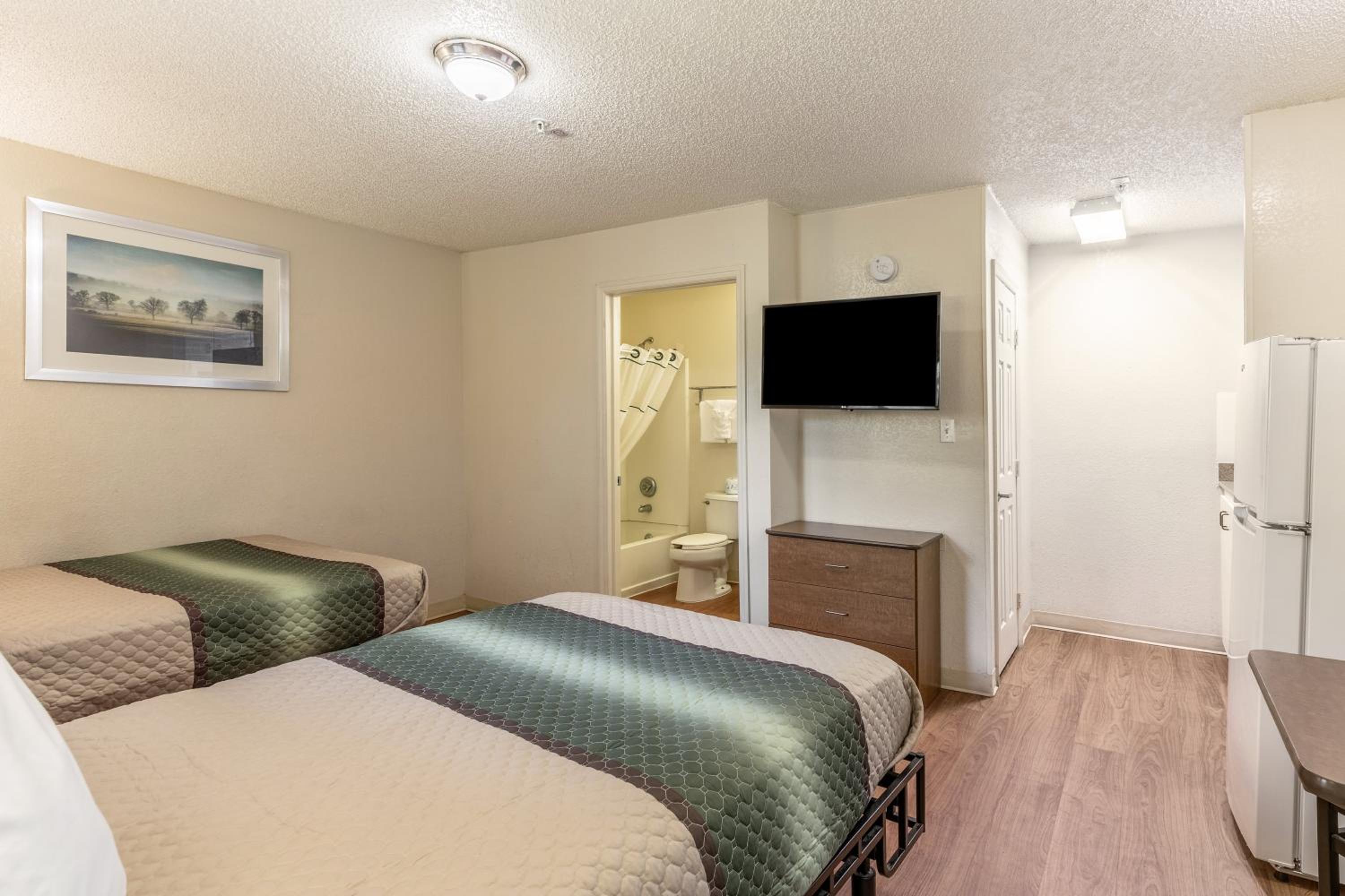 Studio Room with Two Double Beds Smoking