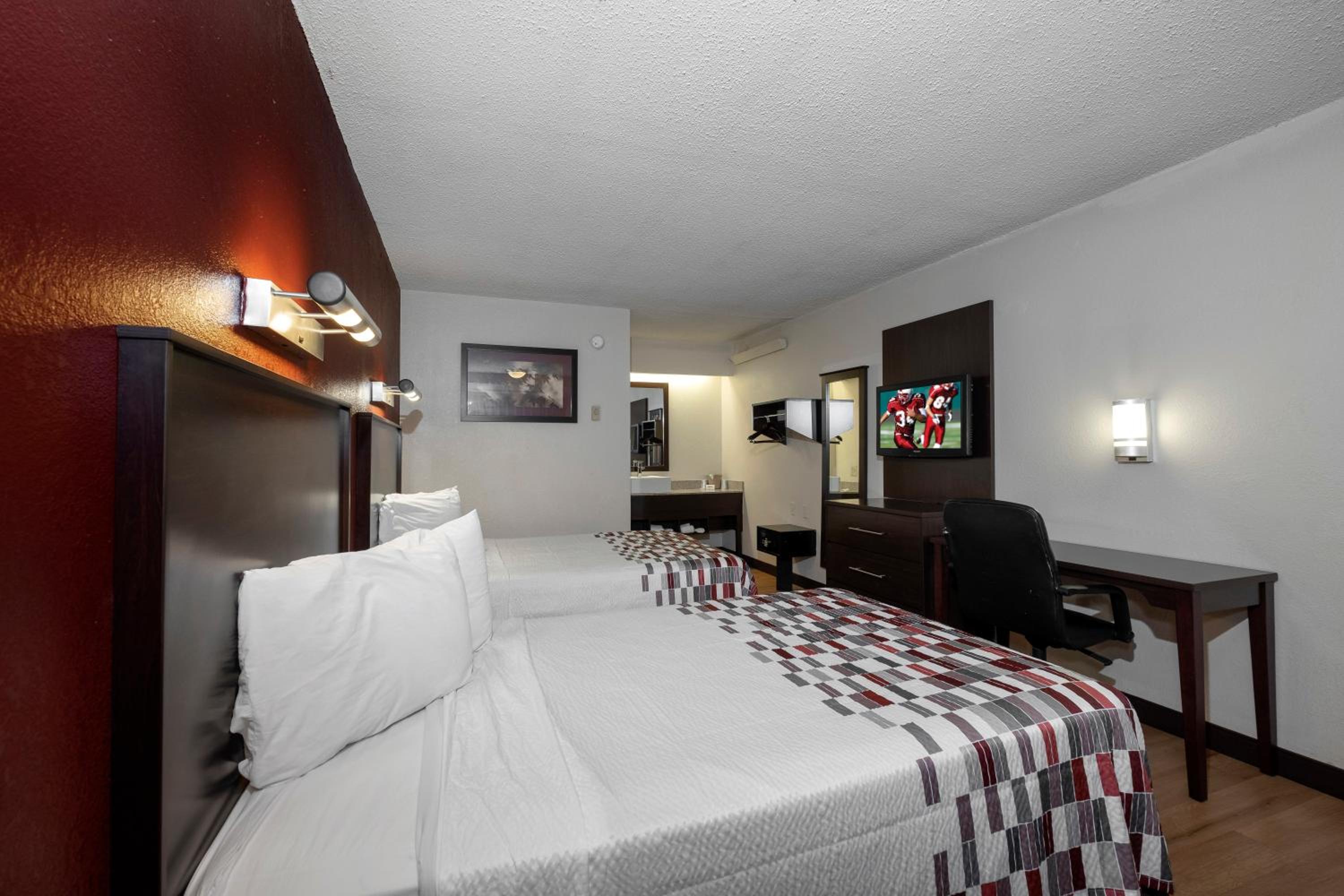  Standard Room with Two Double Beds Smoke Free photo 1