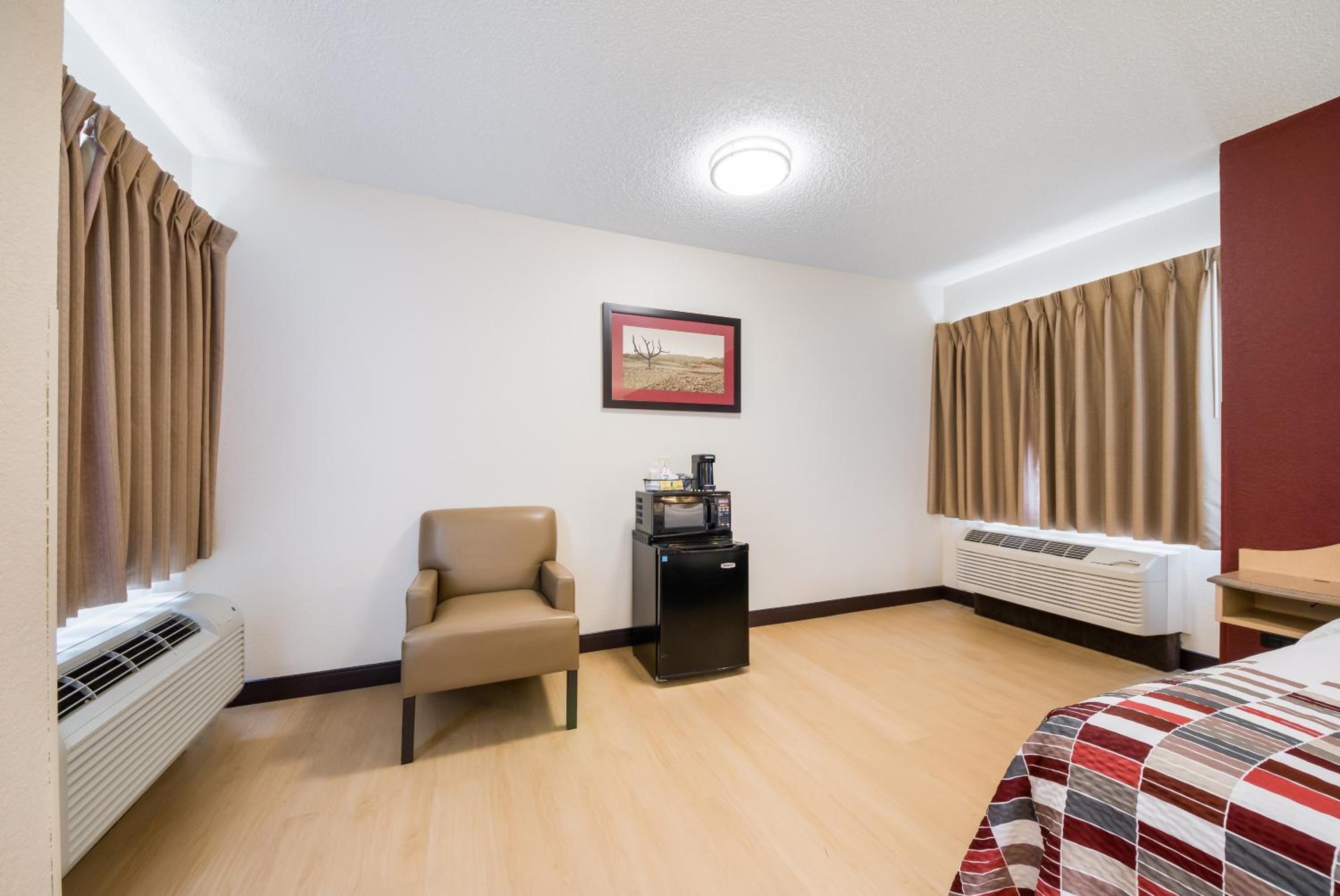Superior Room with Two King Beds Smoke Free - Photo 4