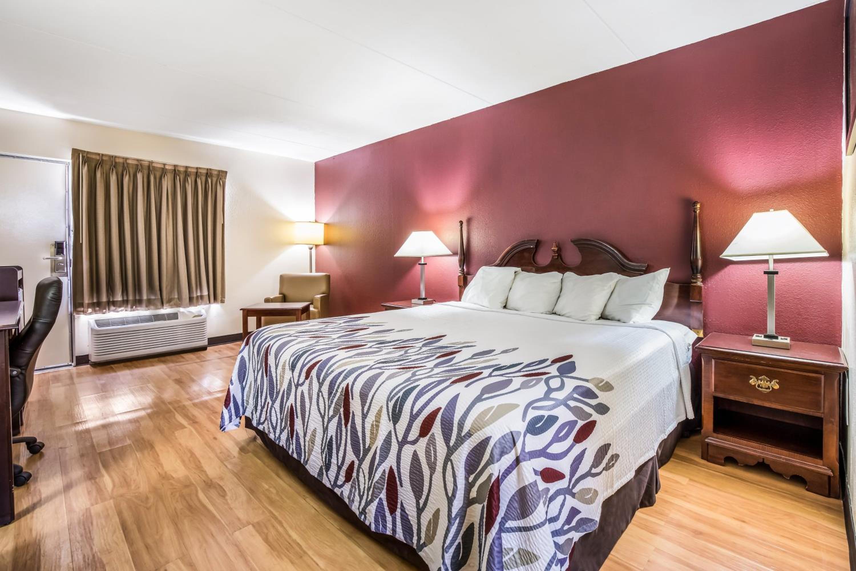 Superior King Room - Non-Smoking - Photo 1